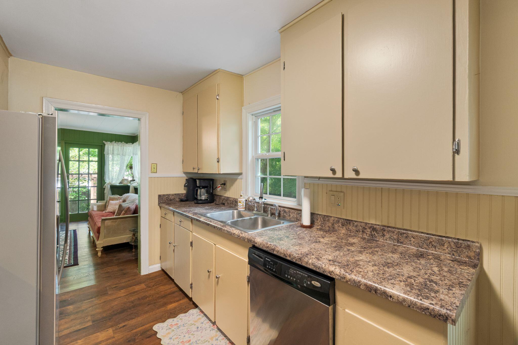 1815 2nd Terrace