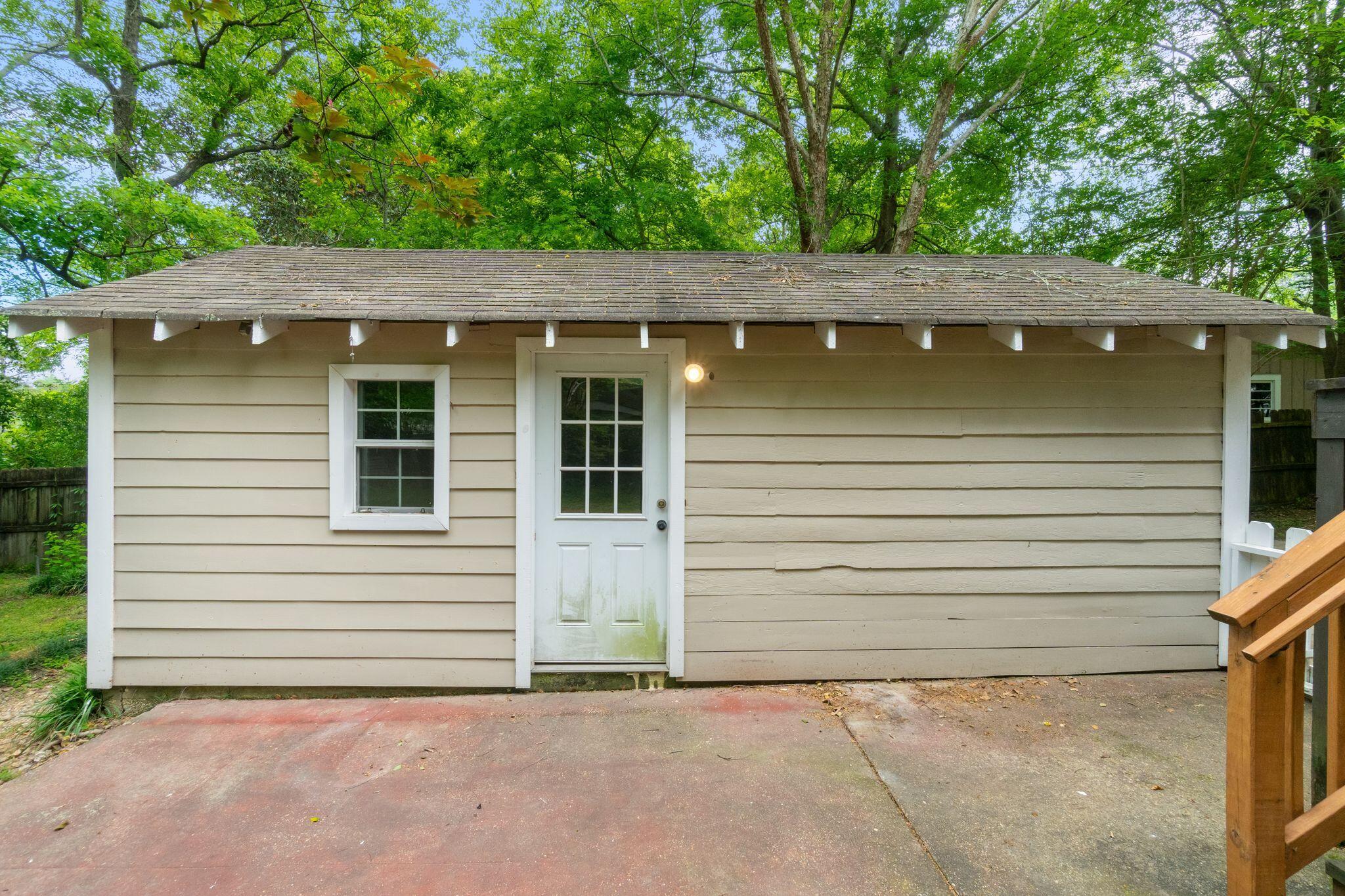 1815 2nd Terrace