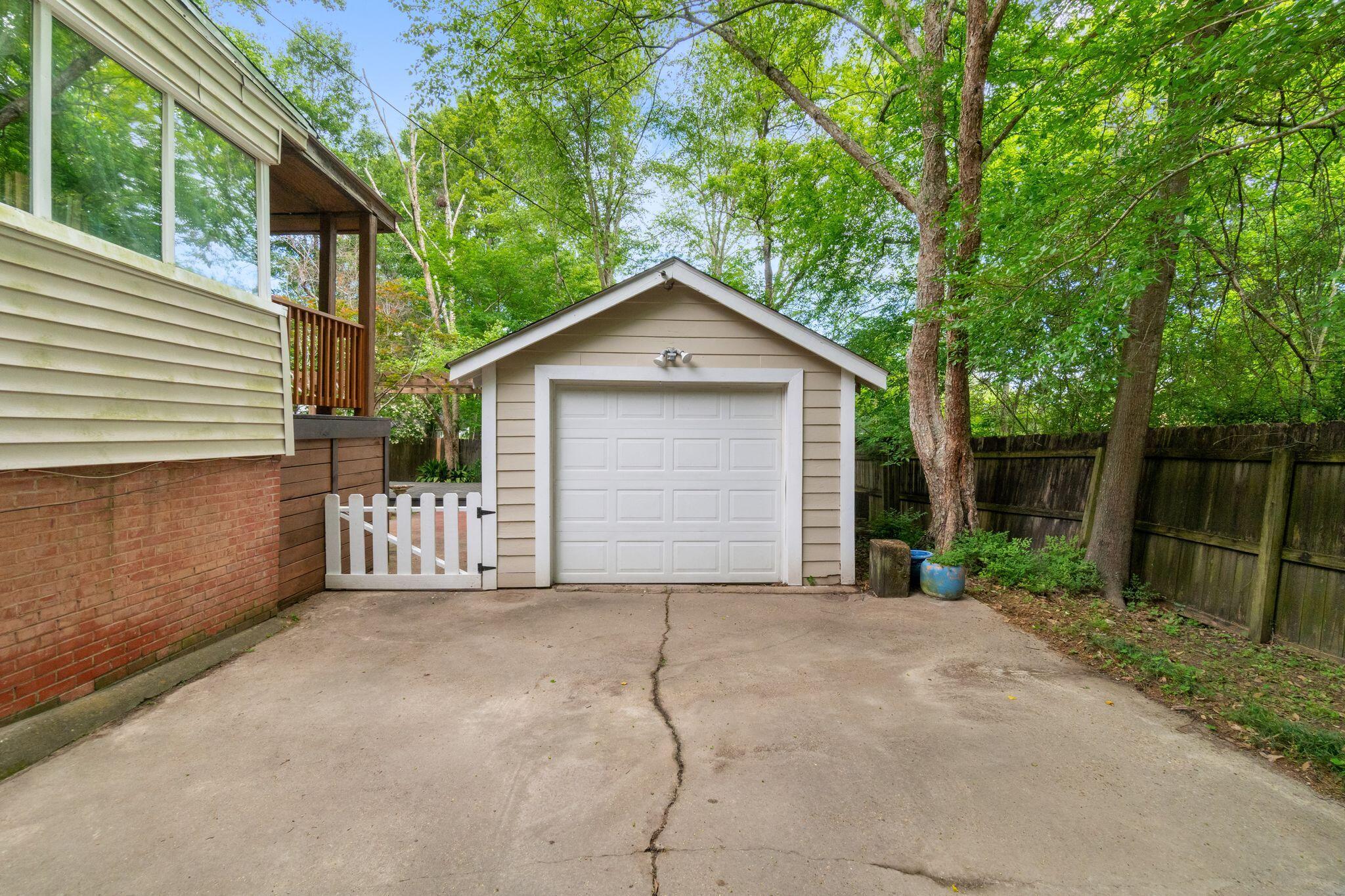1815 2nd Terrace