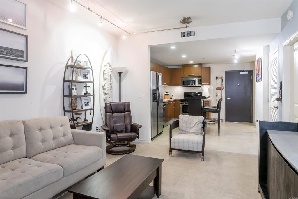 1431 Pacific Highway 202