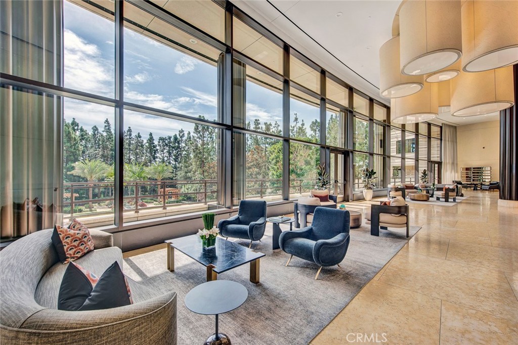 1 W Century Drive 9D