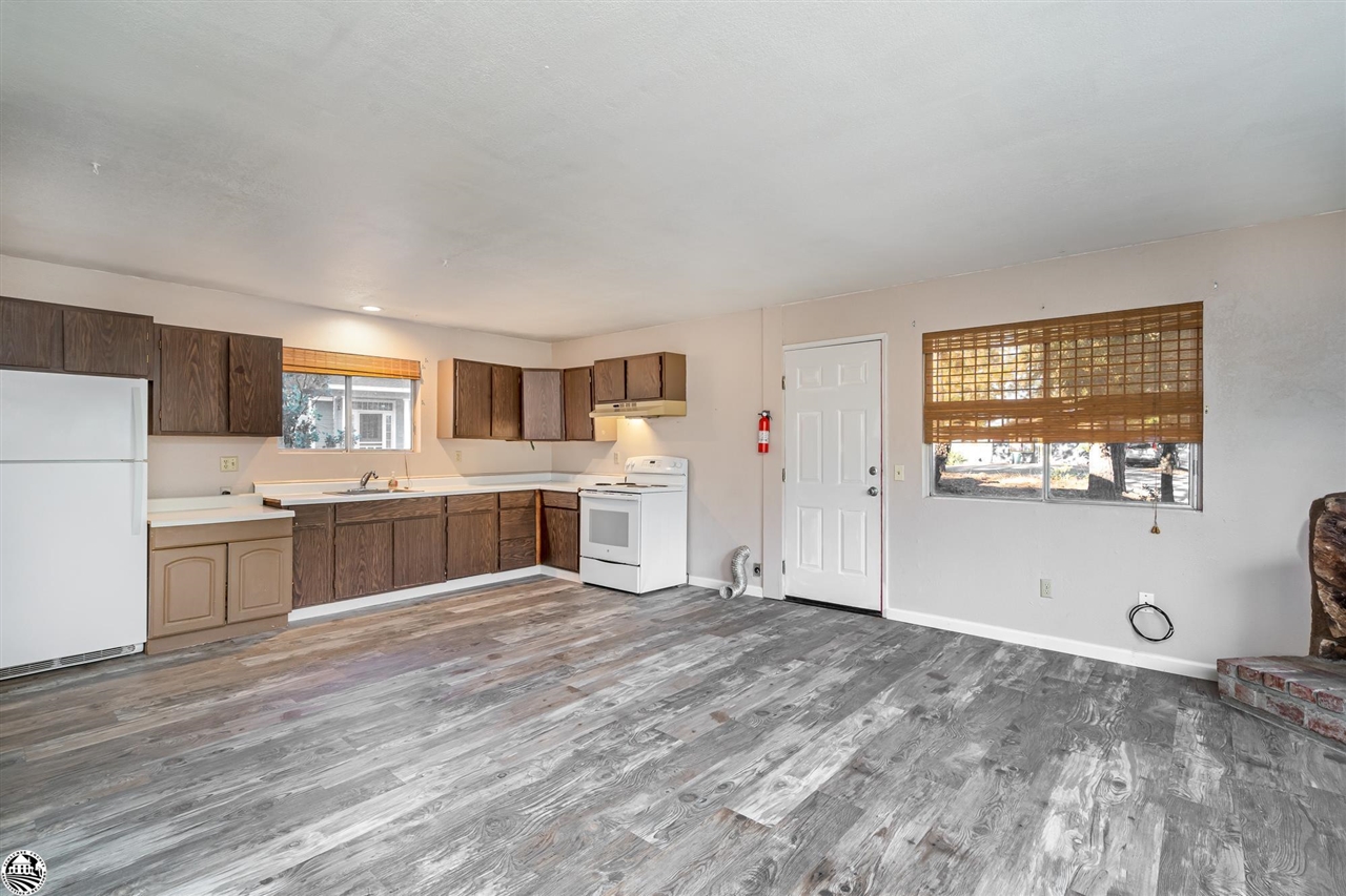 20475 Stag Cir