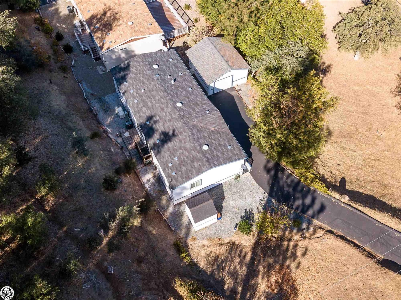 22622 Whispering Pines
