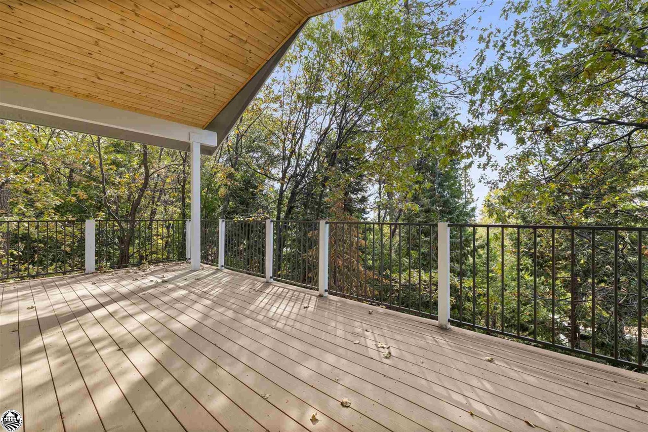 18927 Sycamore Circle