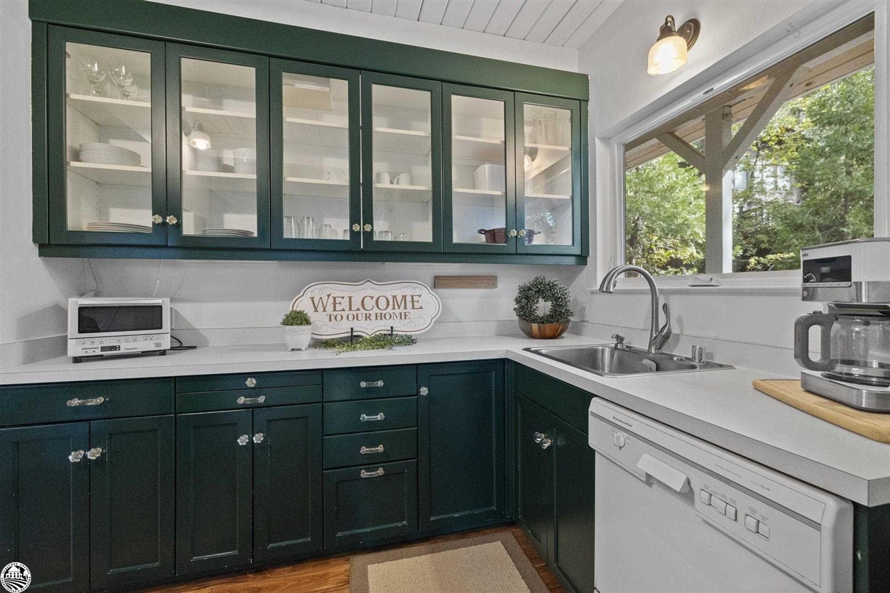 18927 Sycamore Circle