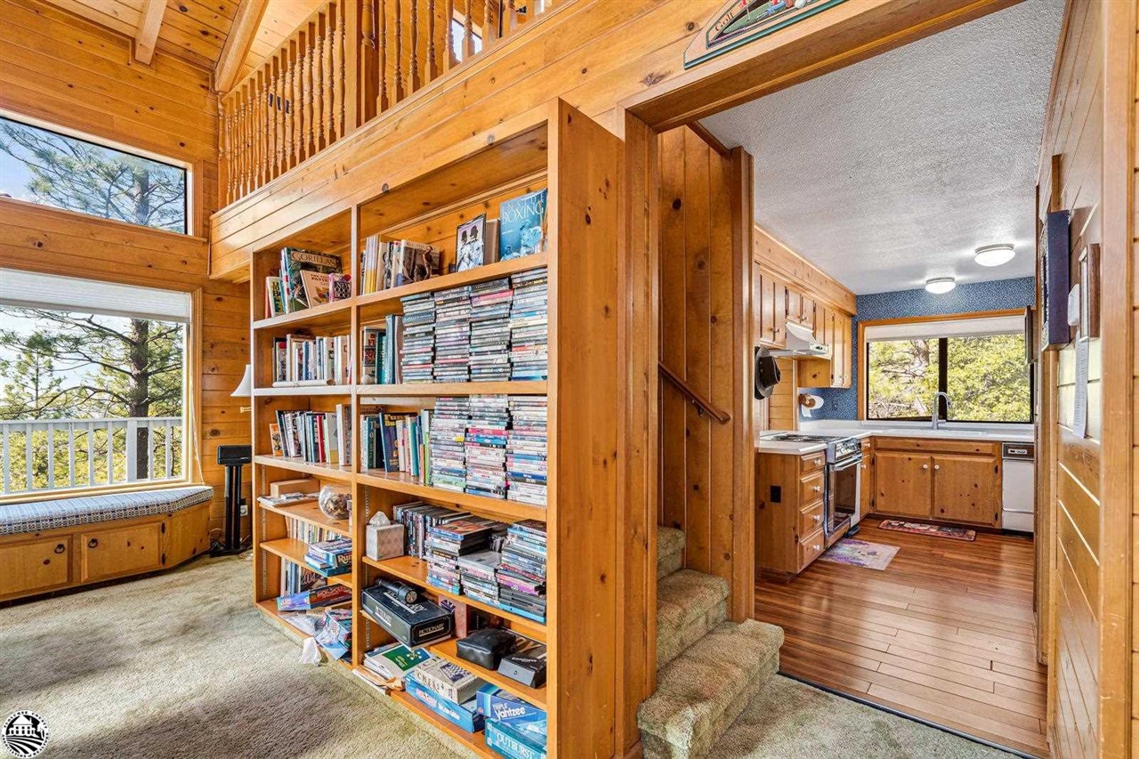 23869 Stable Rd