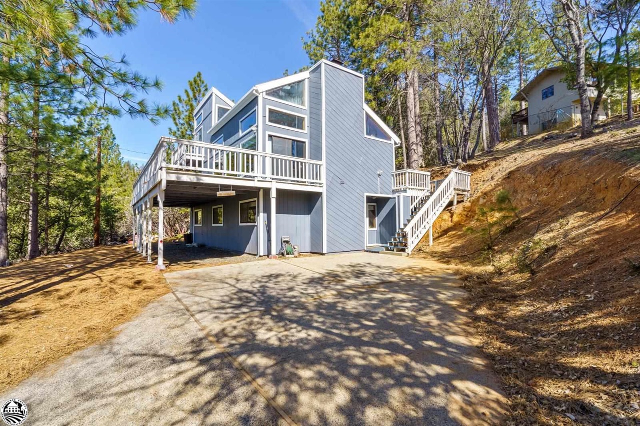 23869 Stable Rd