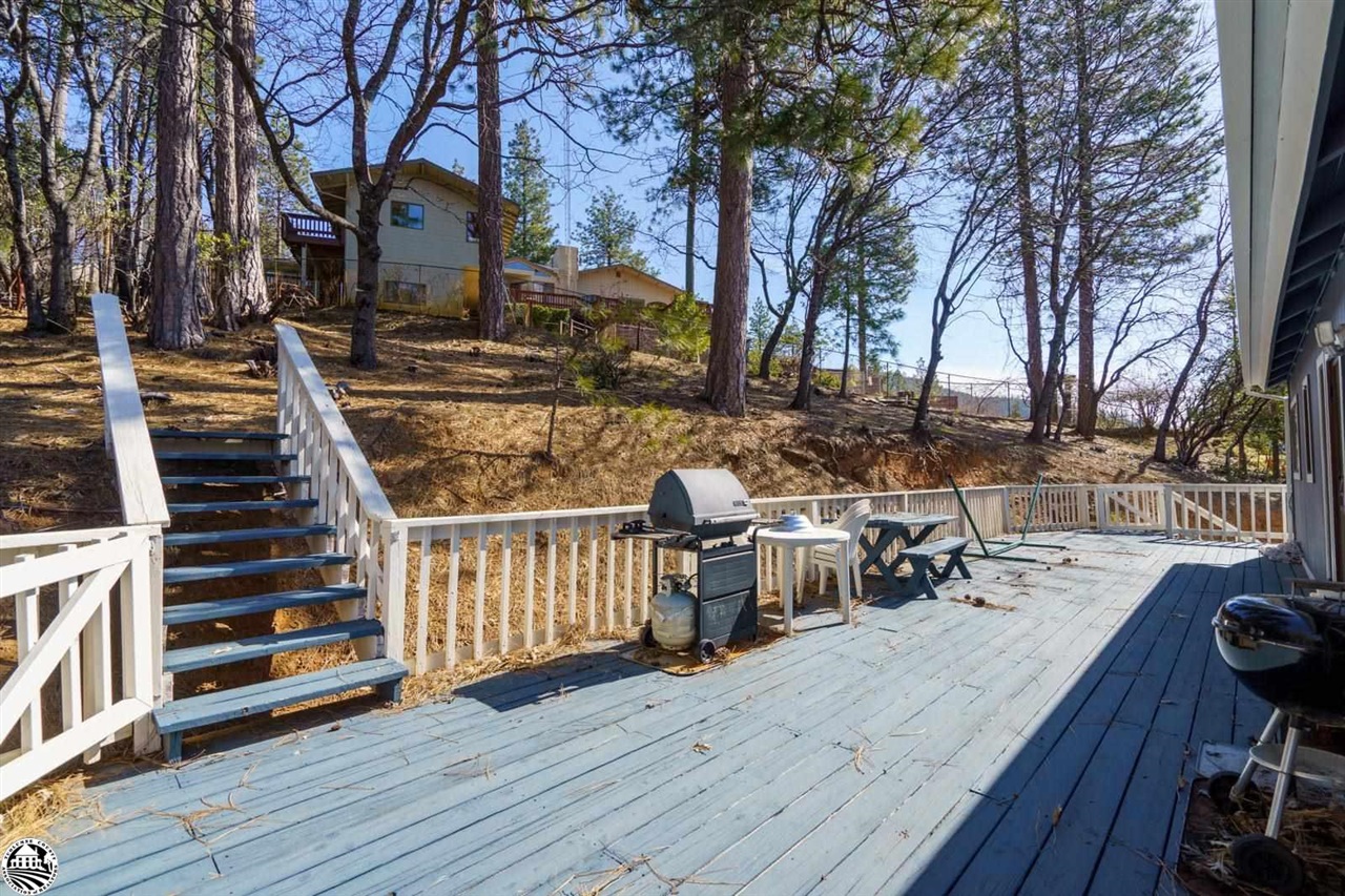 23869 Stable Rd