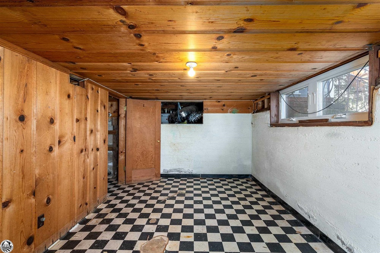 110 Columbia Way