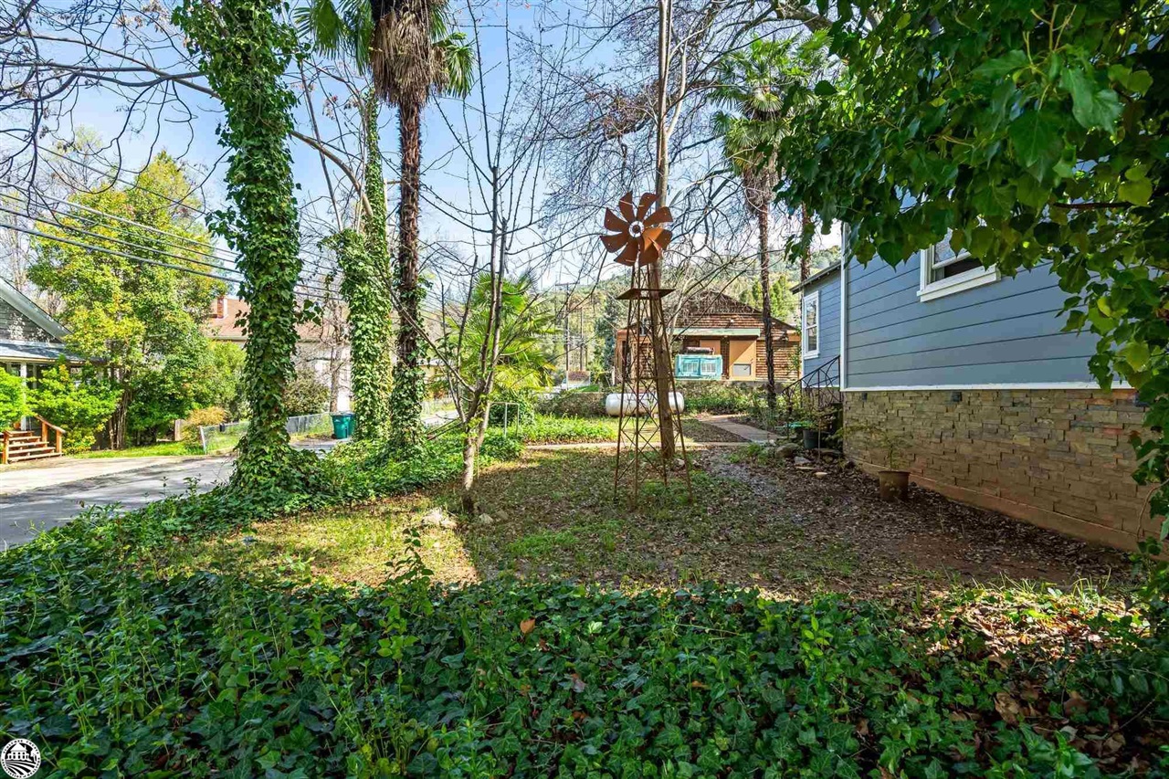 110 Columbia Way