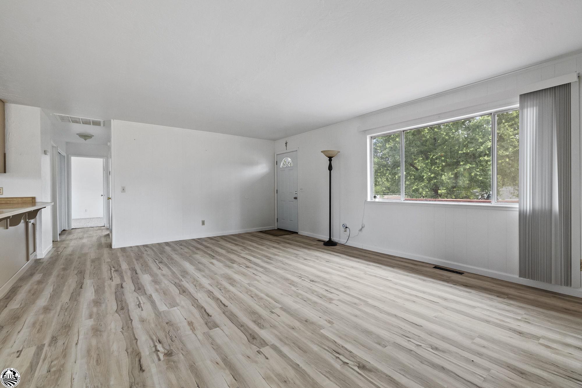 12547 Mount Jefferson St