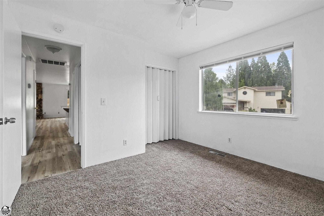 12547 Mount Jefferson St