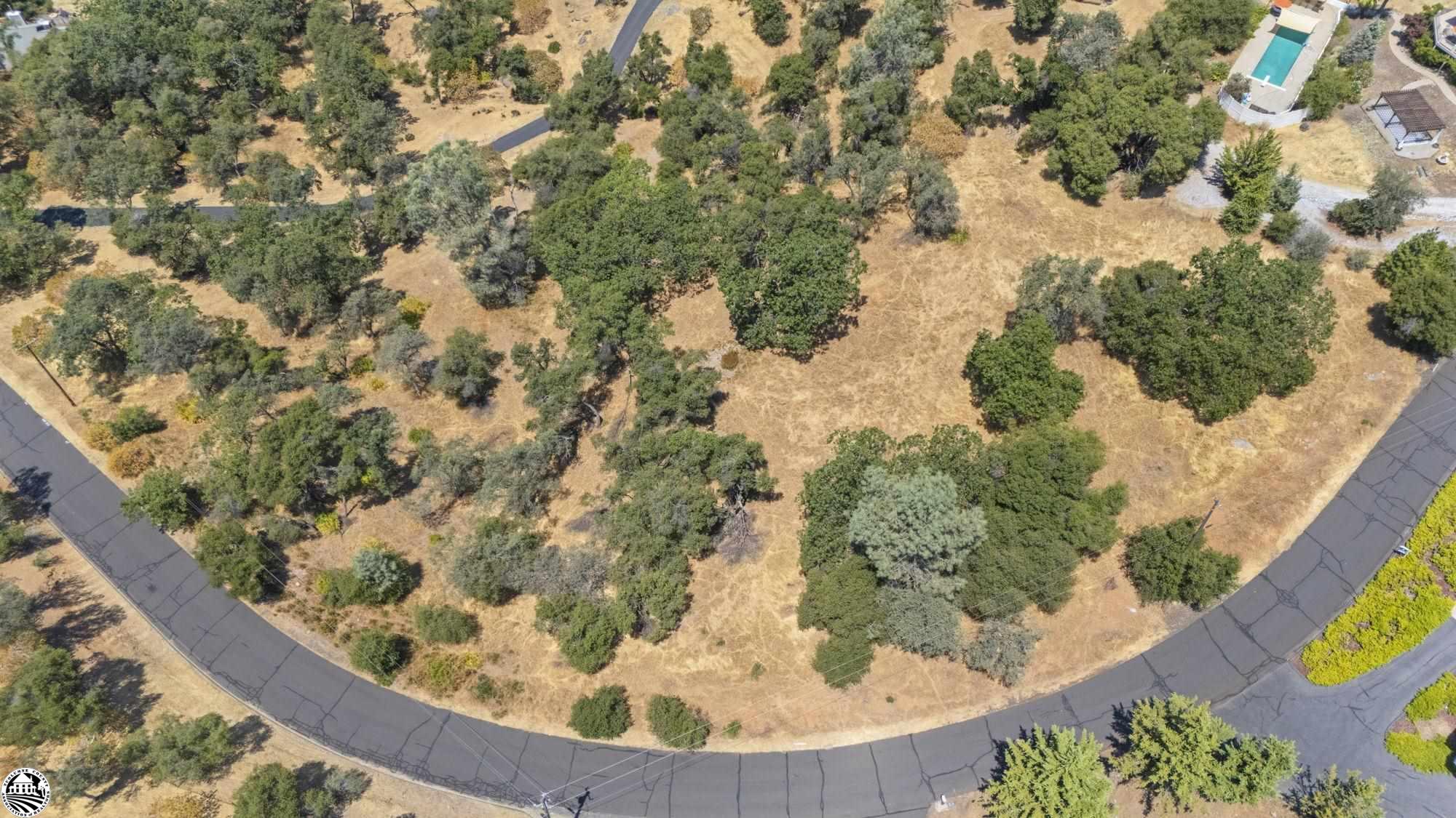 16400 Crestridge Ave