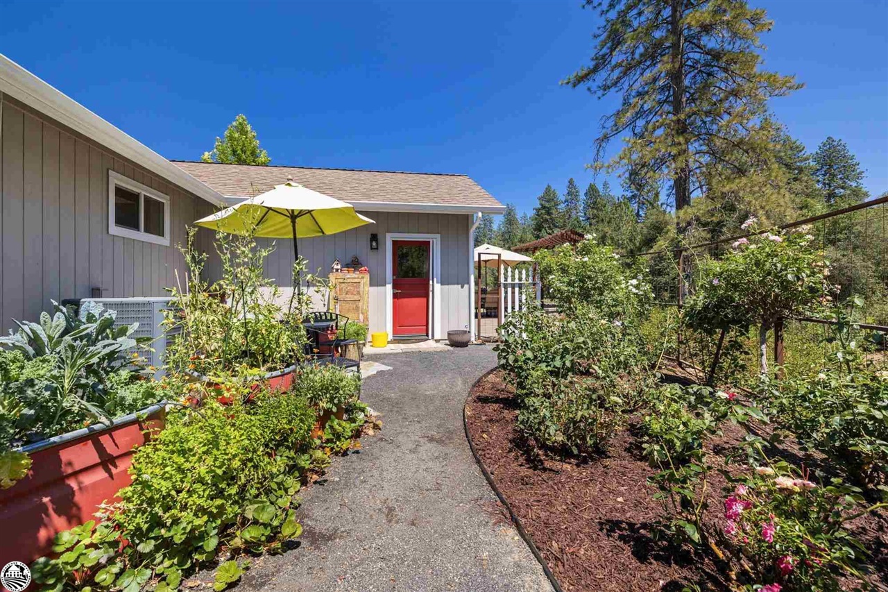 21831 Sawmill Flat Rd