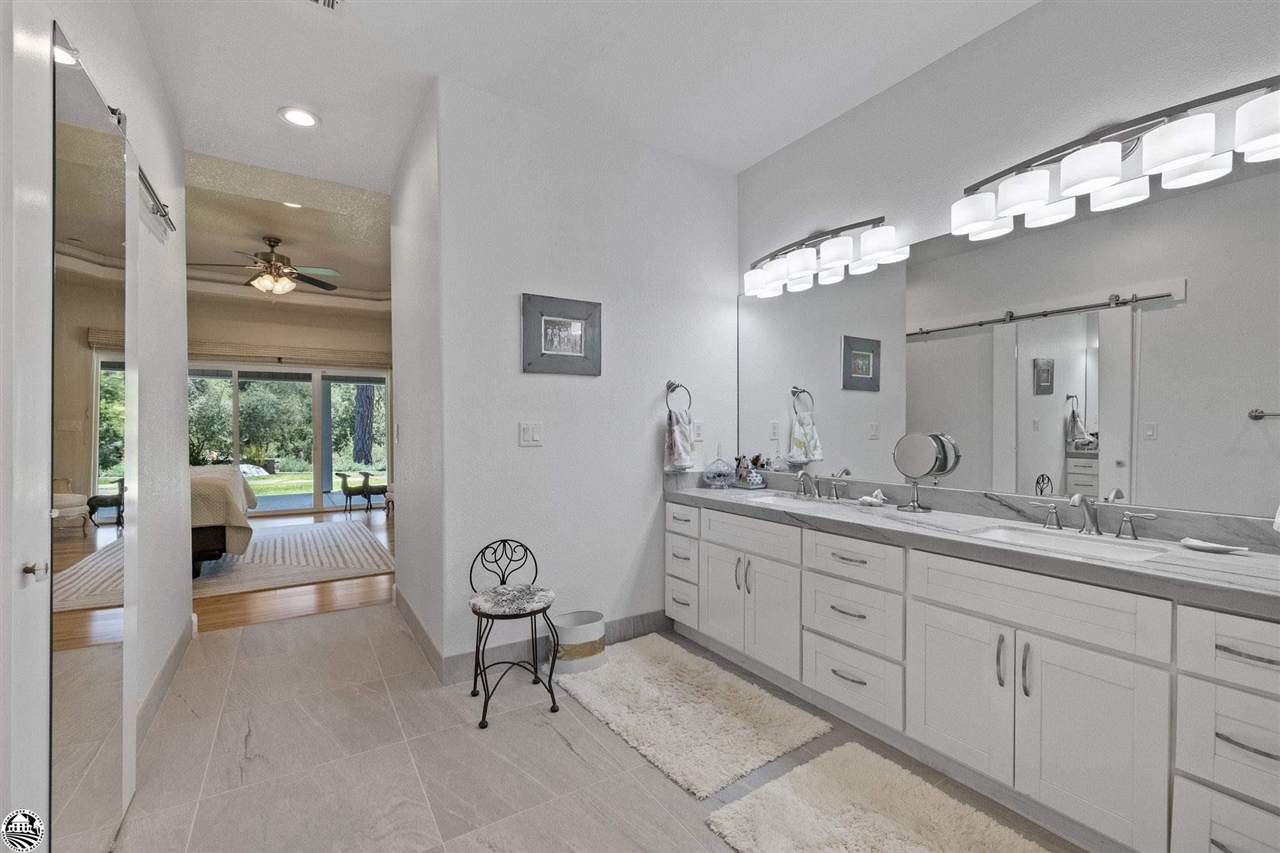 21831 Sawmill Flat Rd