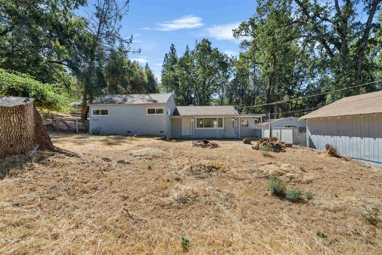 21011 Phoenix Lake Rd