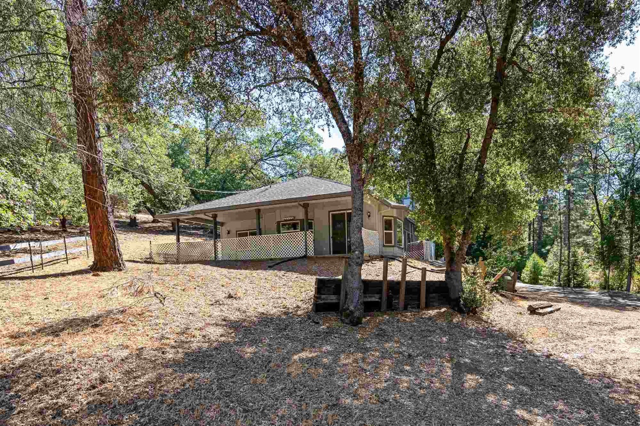 21011 Phoenix Lake Rd