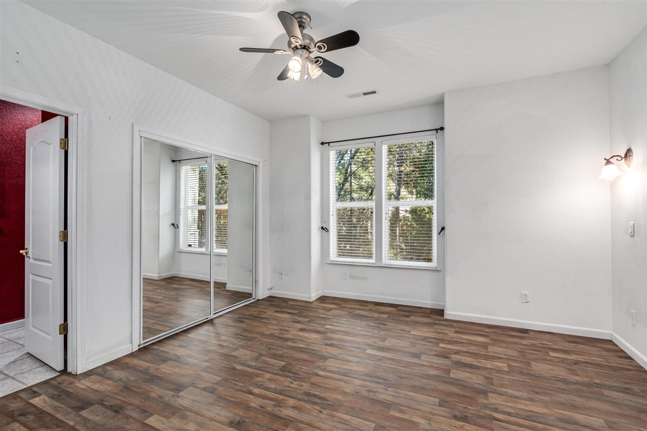 21011 Phoenix Lake Rd