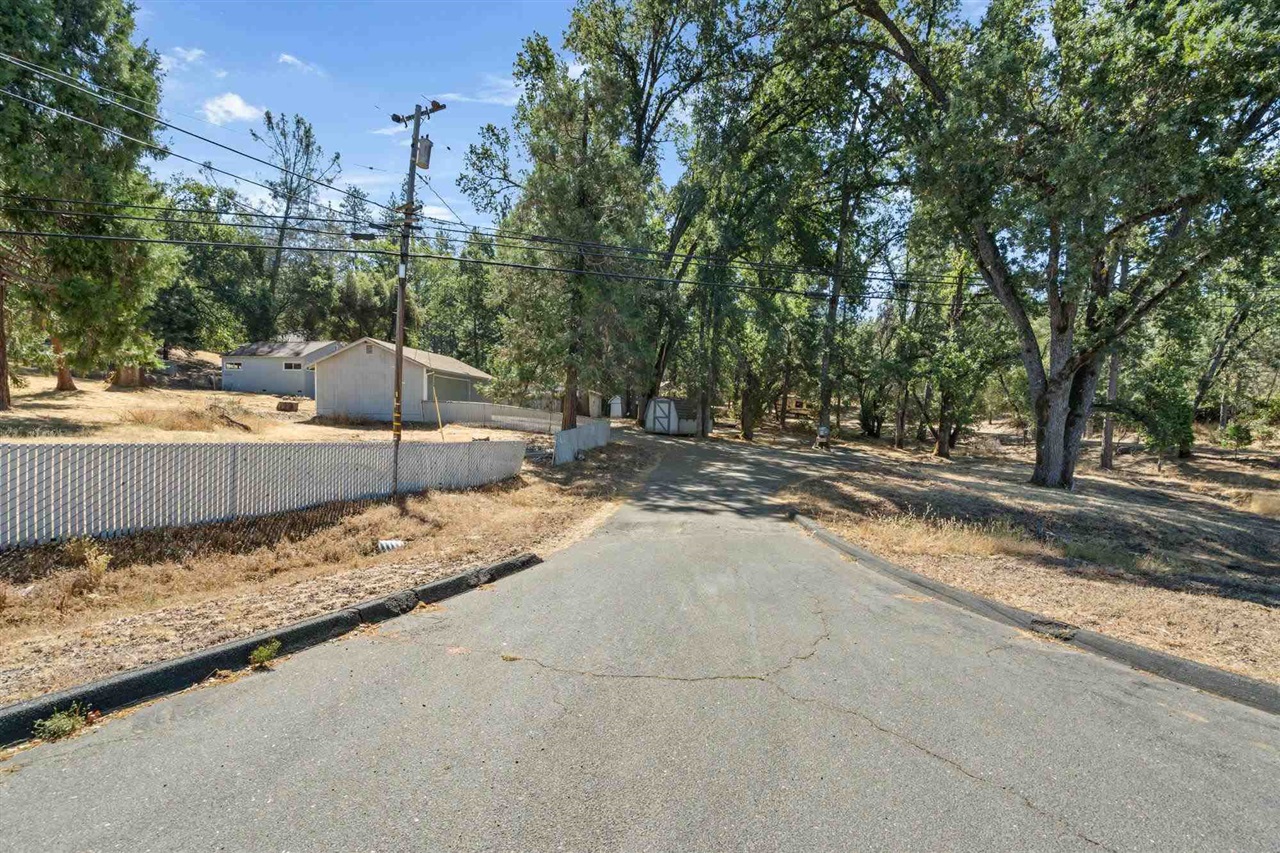 21011 Phoenix Lake Rd