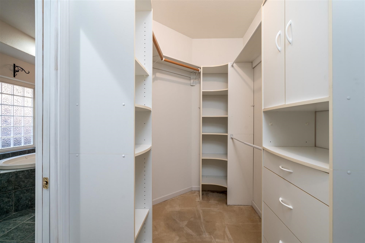 21011 Phoenix Lake RD