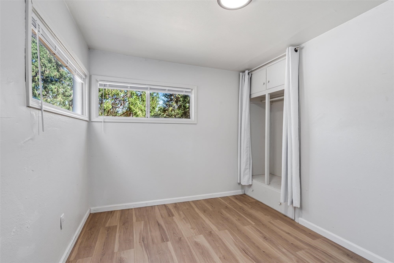 21011 Phoenix Lake RD