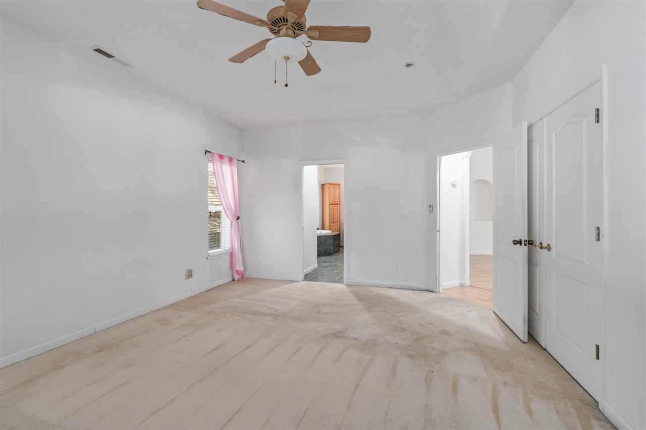 21011 Phoenix Lake RD