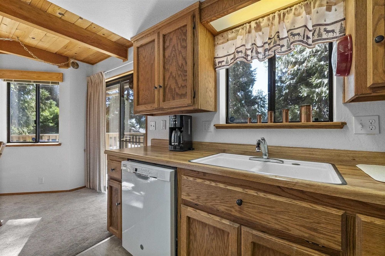 20996 Lama Teumete Rd.