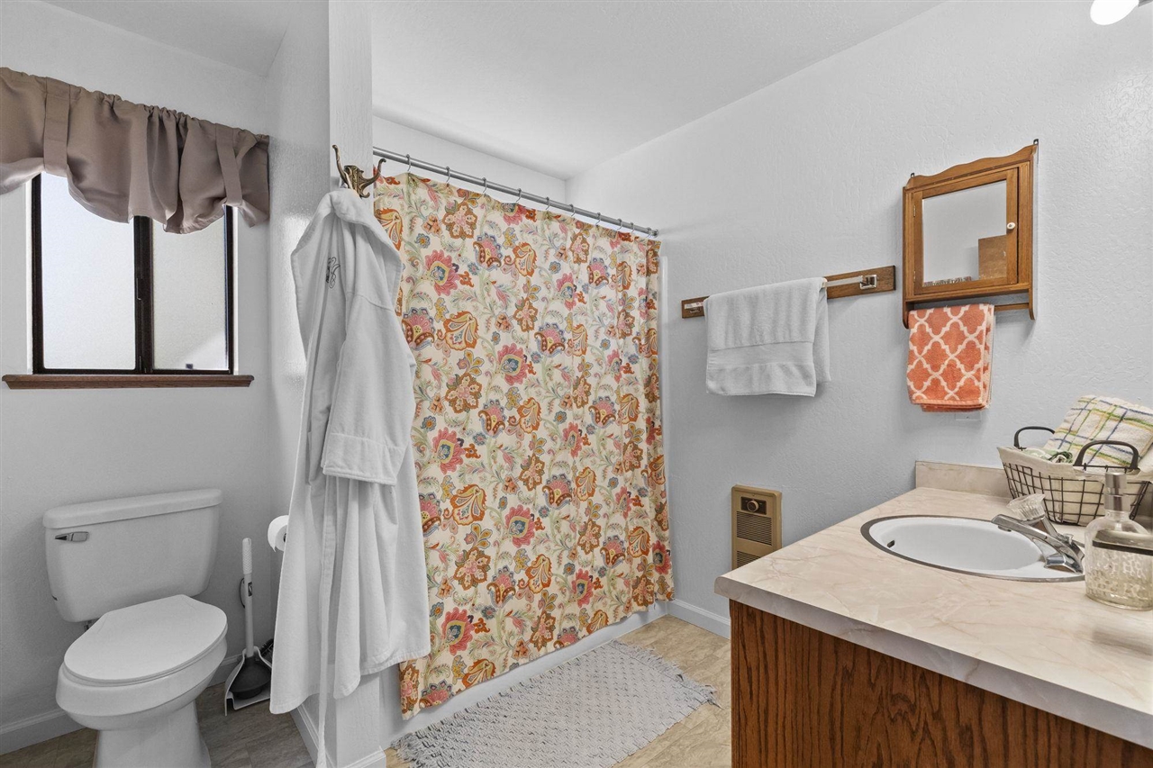 20996 Lama Teumete Rd.