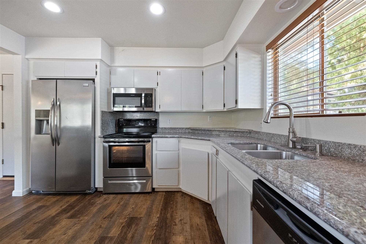 16607 S Creekside Dr