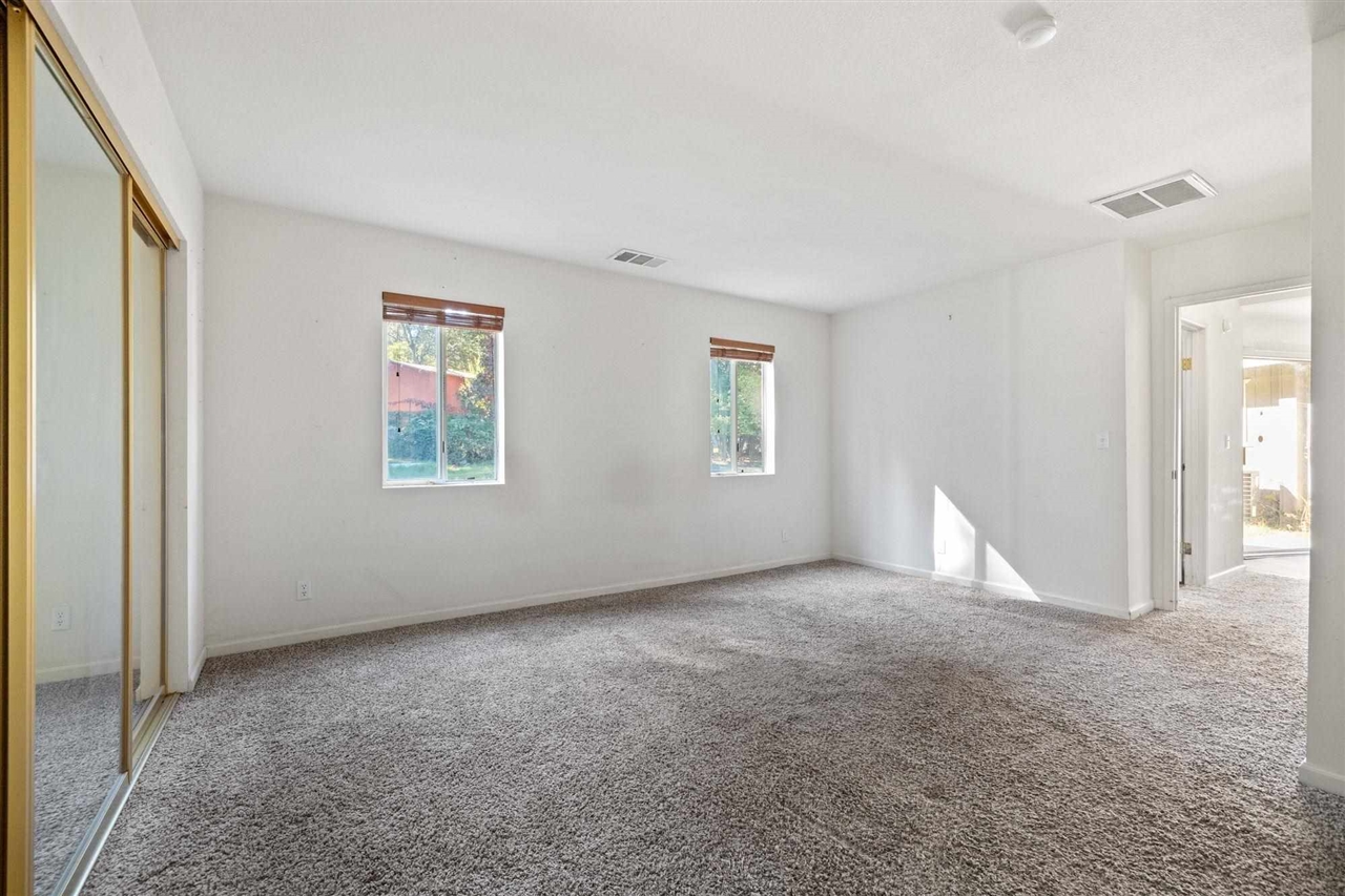 16607 S Creekside Dr