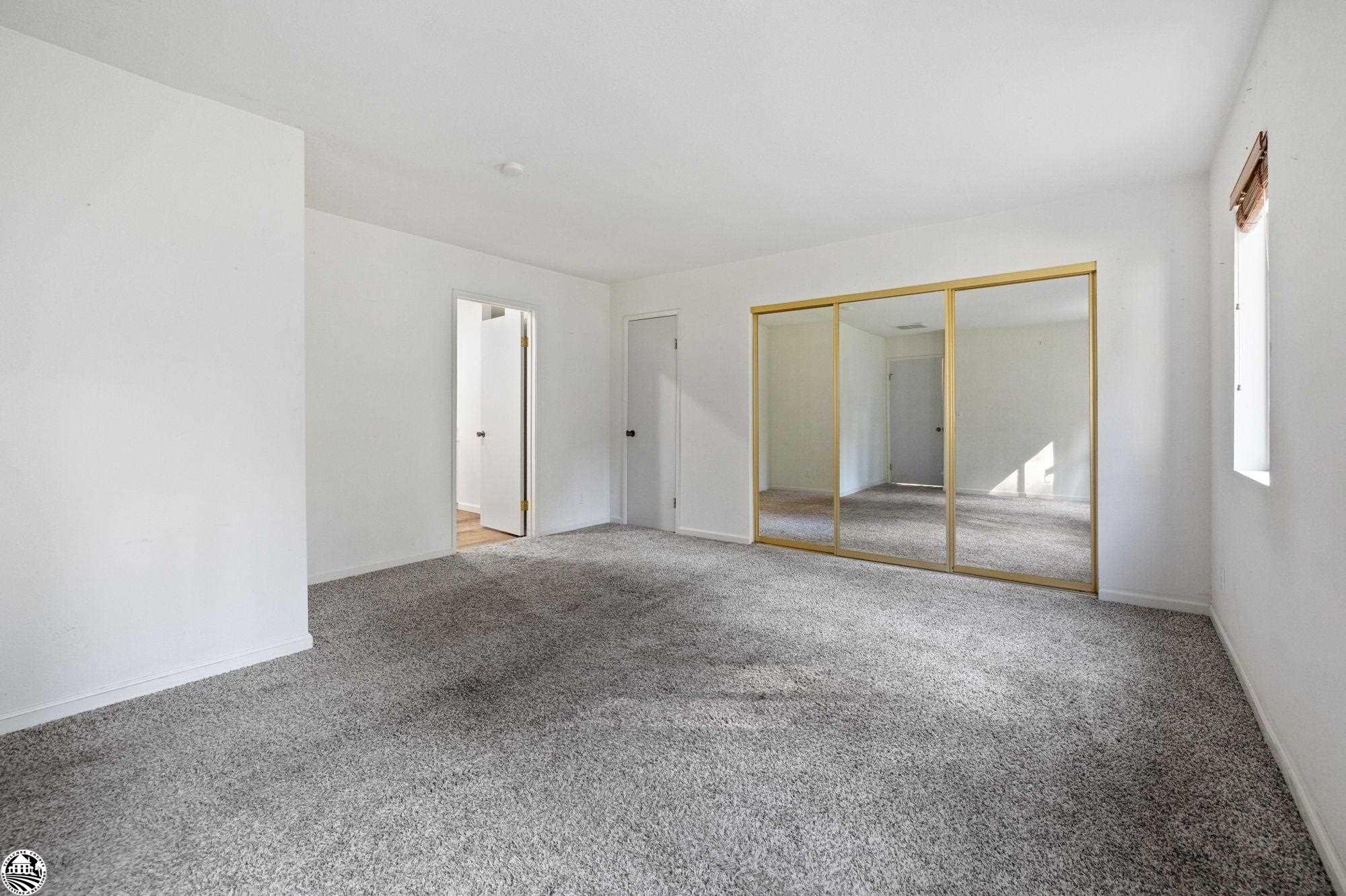 16607 S Creekside Dr