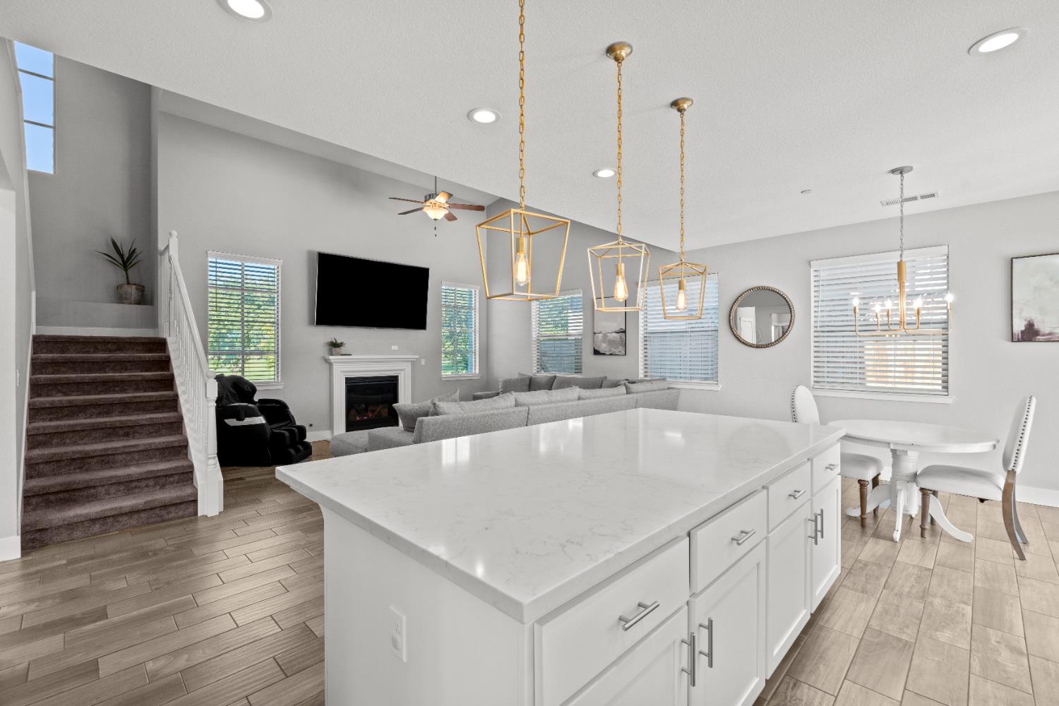 587 Bascule Drive