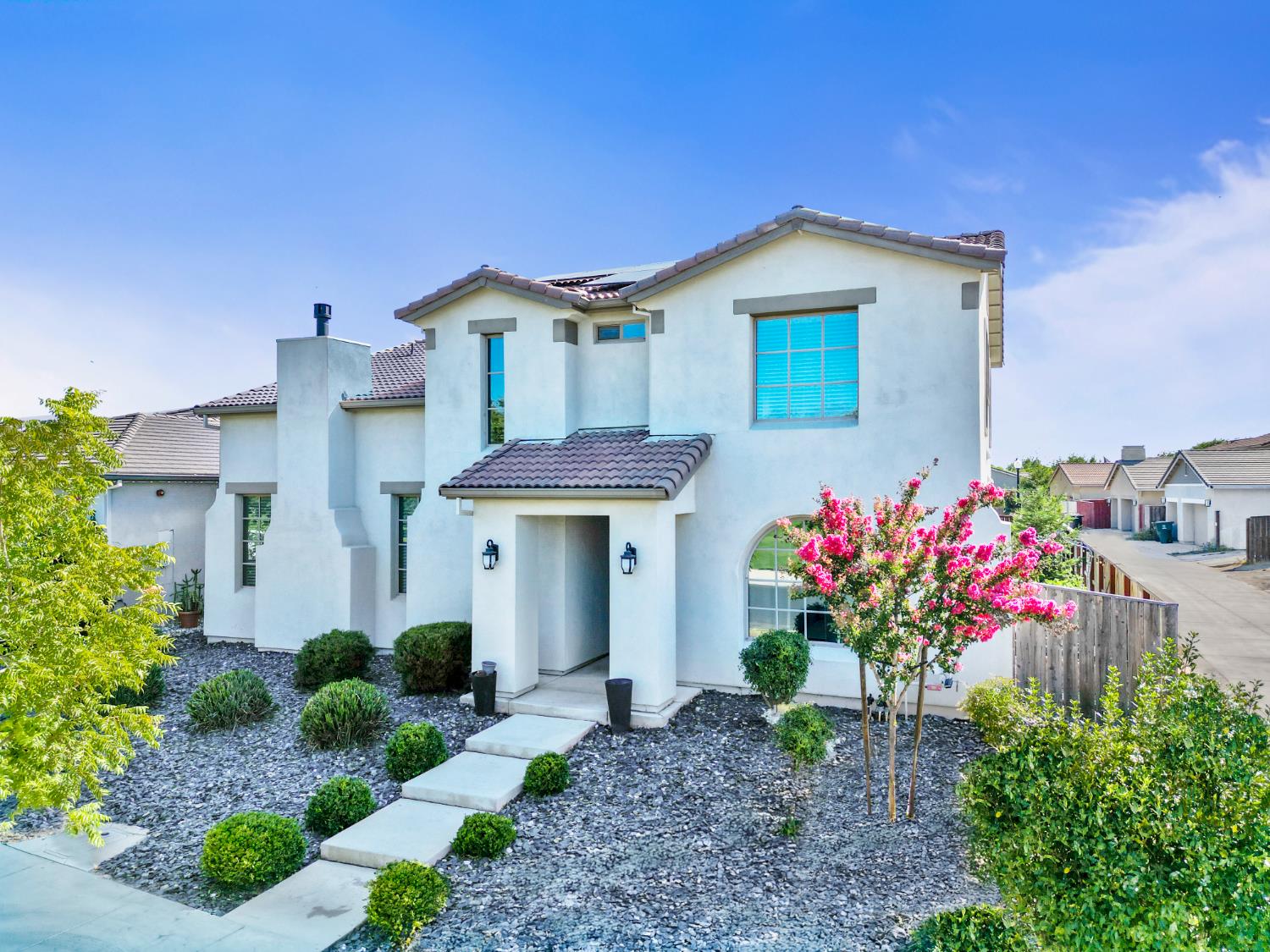 587 Bascule Drive