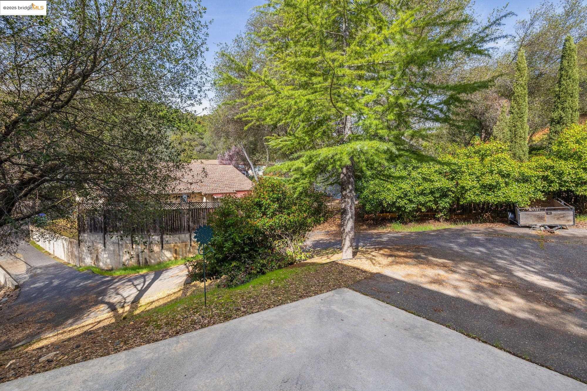 375 Arbona Cir