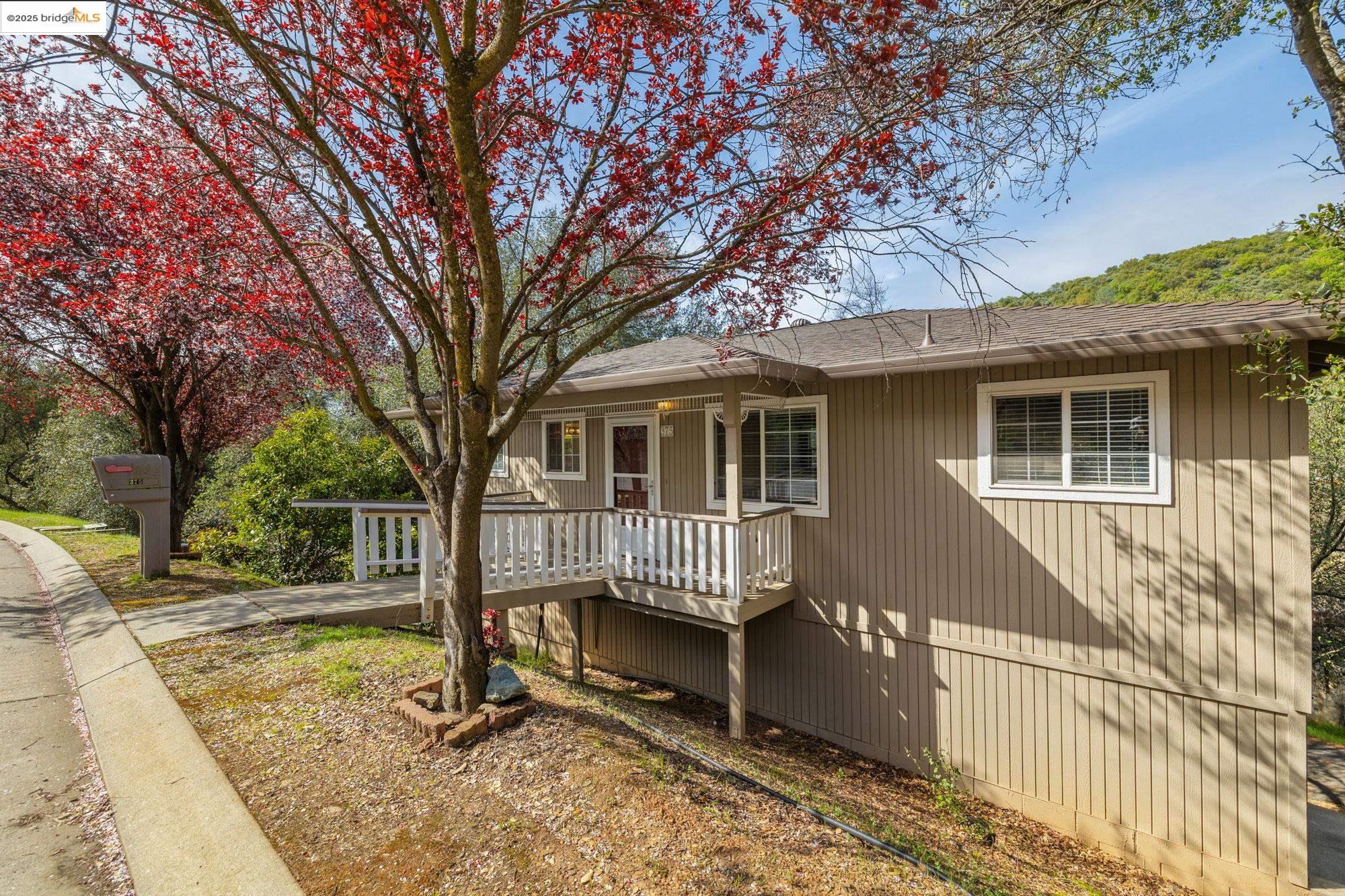 375 Arbona Cir