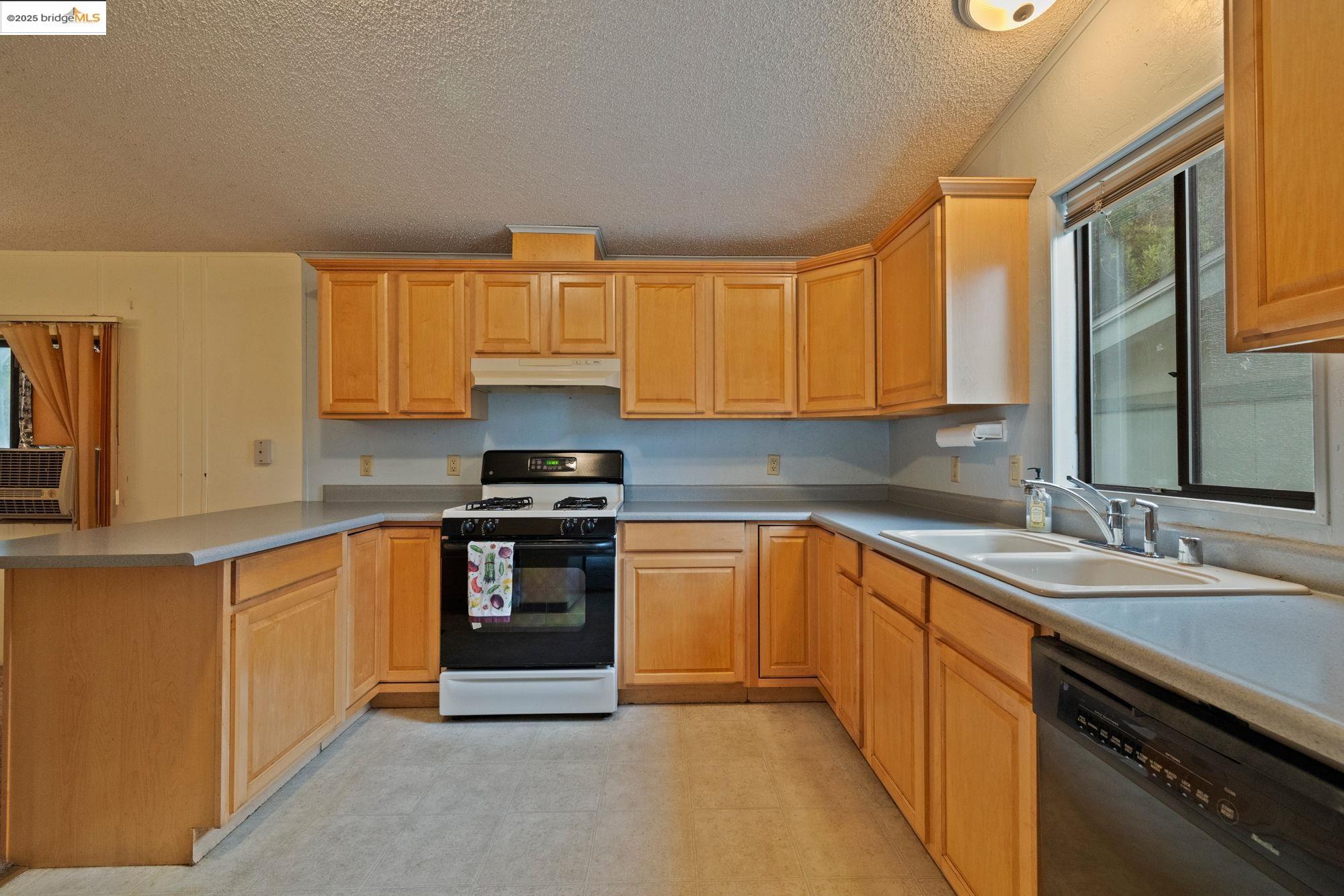 10678 Wigwam Rd SPC 11