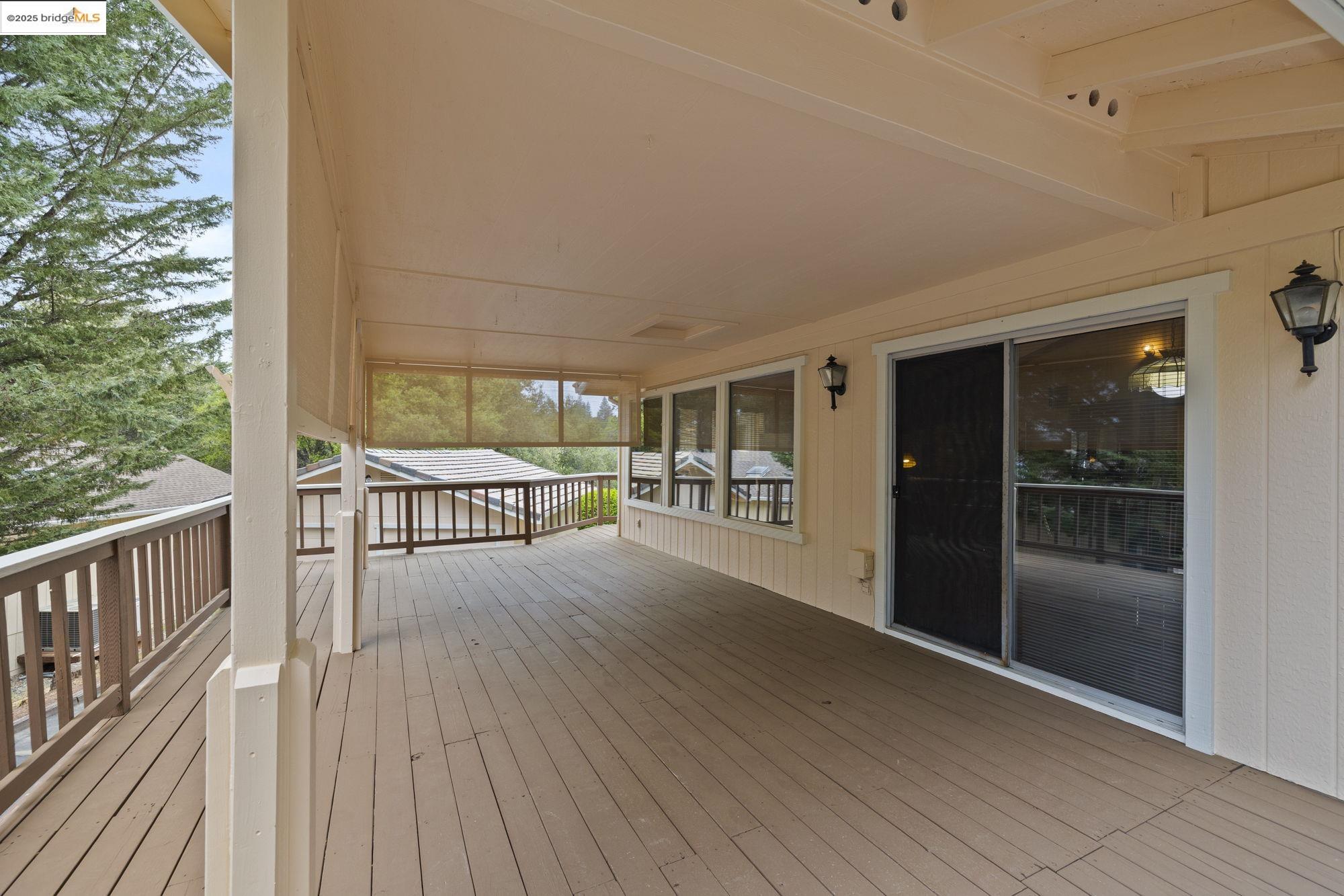12632 Cresthaven Dr