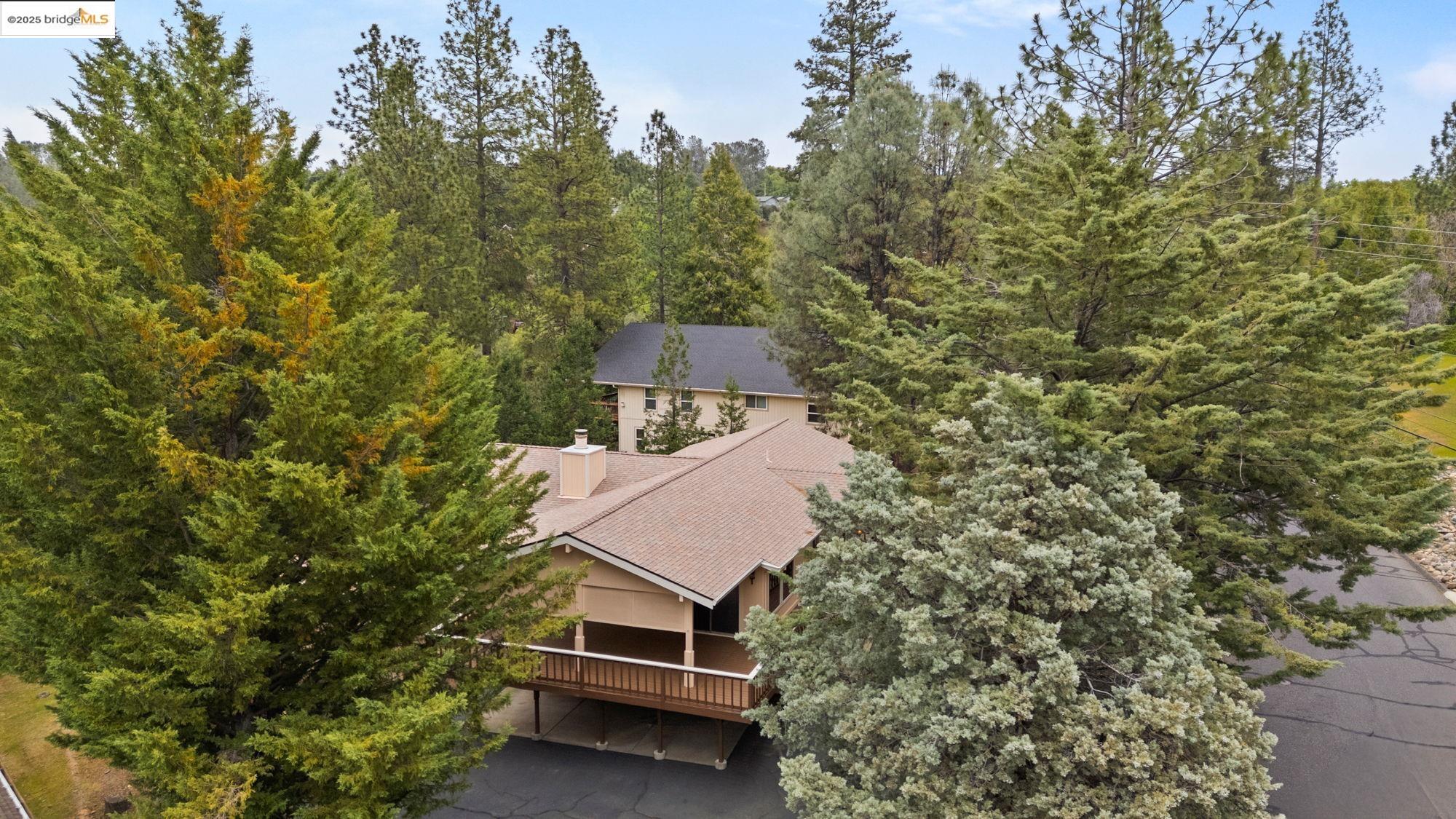 12632 Cresthaven Dr