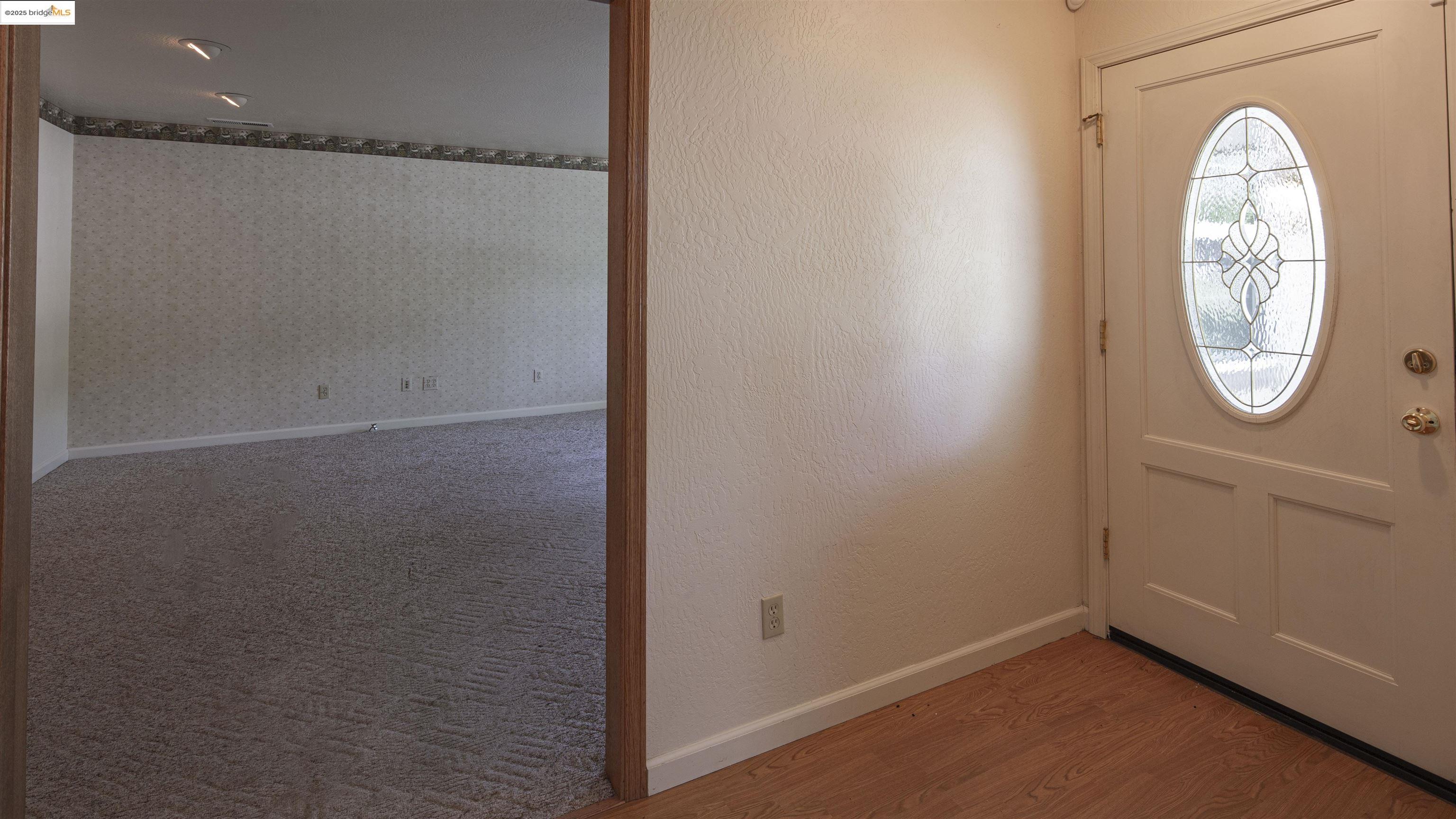 20668 Lower Hillview Dr