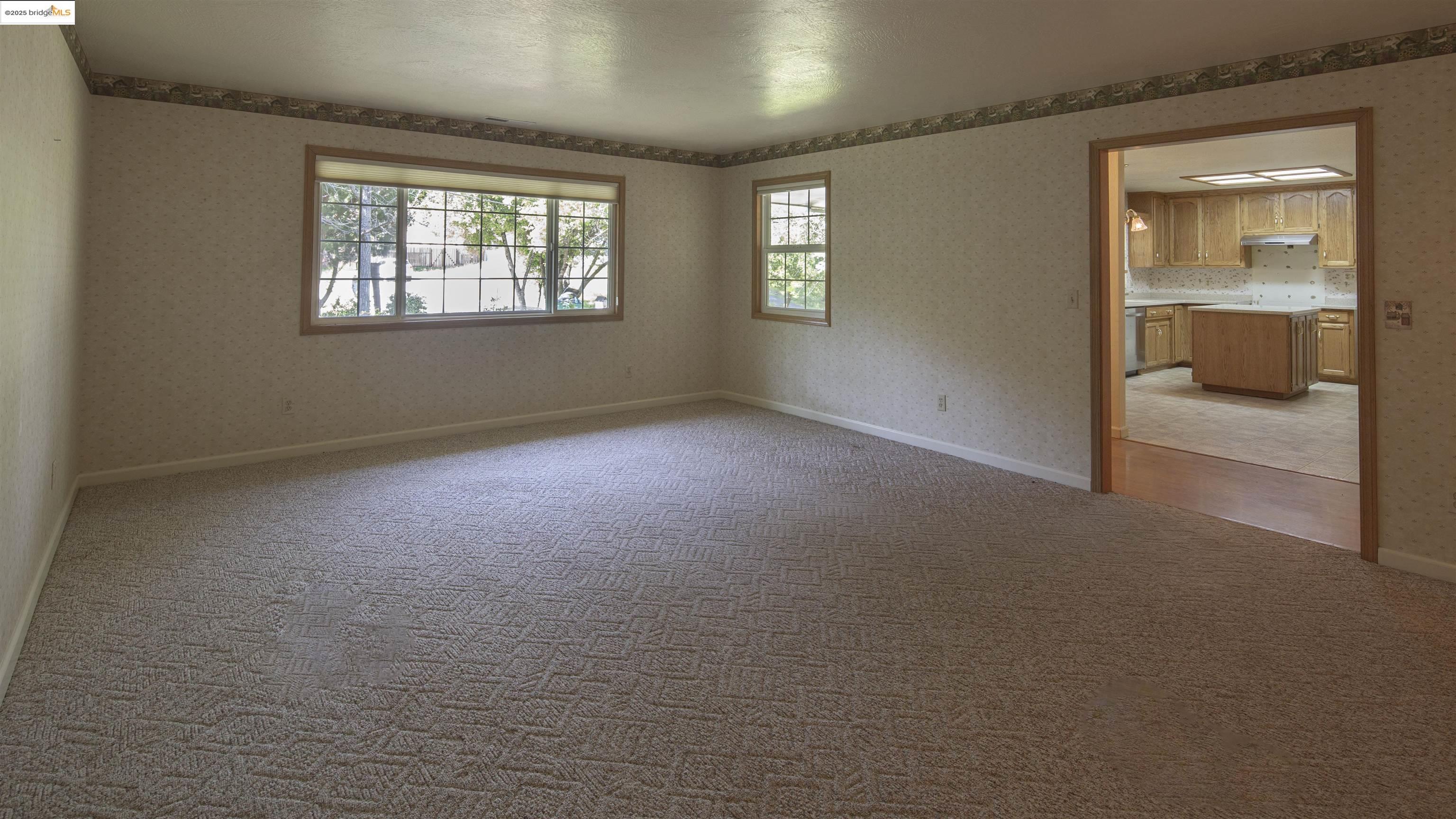 20668 Lower Hillview Dr