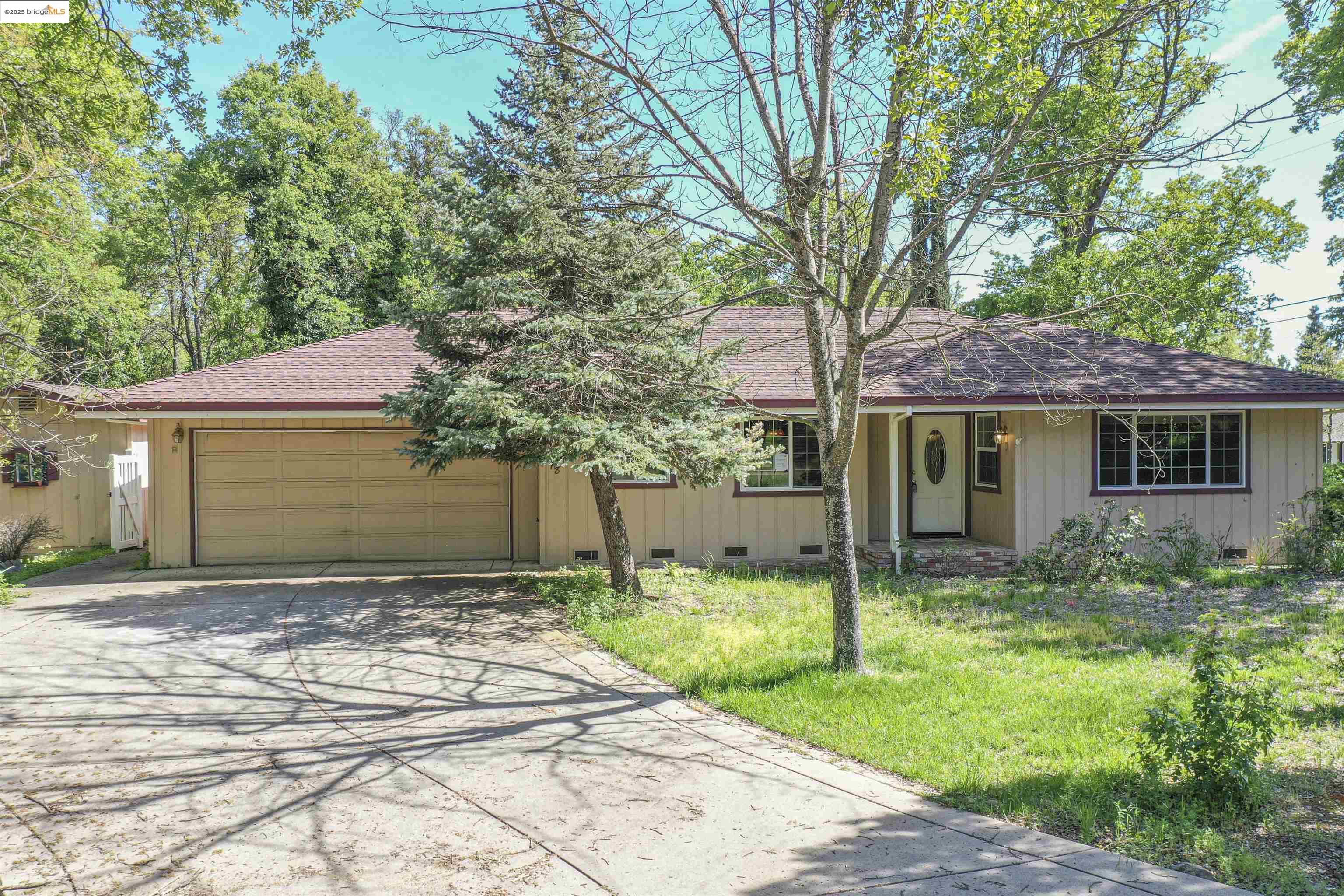 20668 Lower Hillview Dr