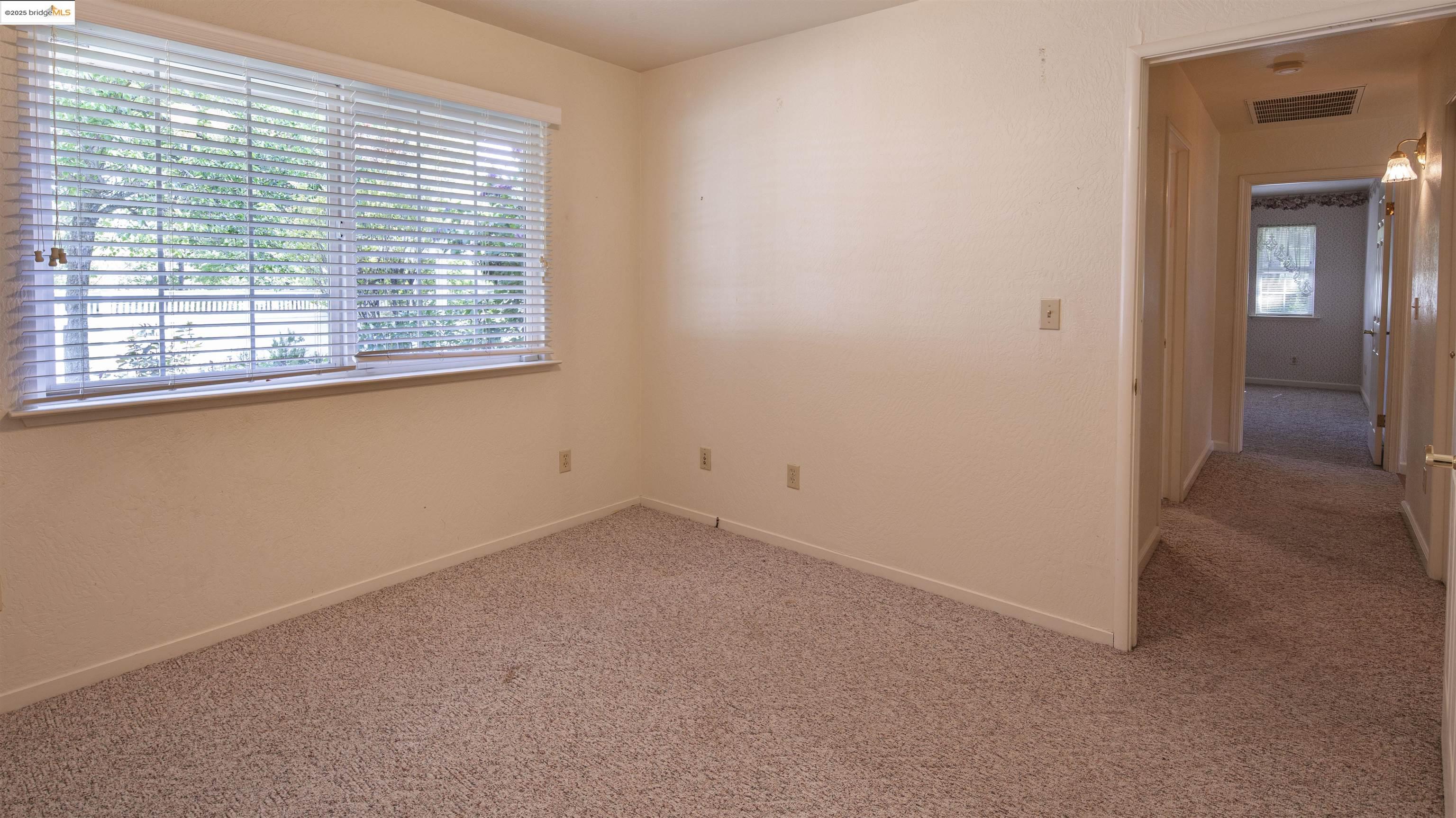 20668 Lower Hillview Dr