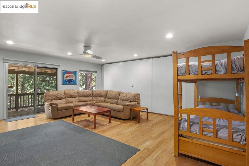 28997 Snowhite Ridge