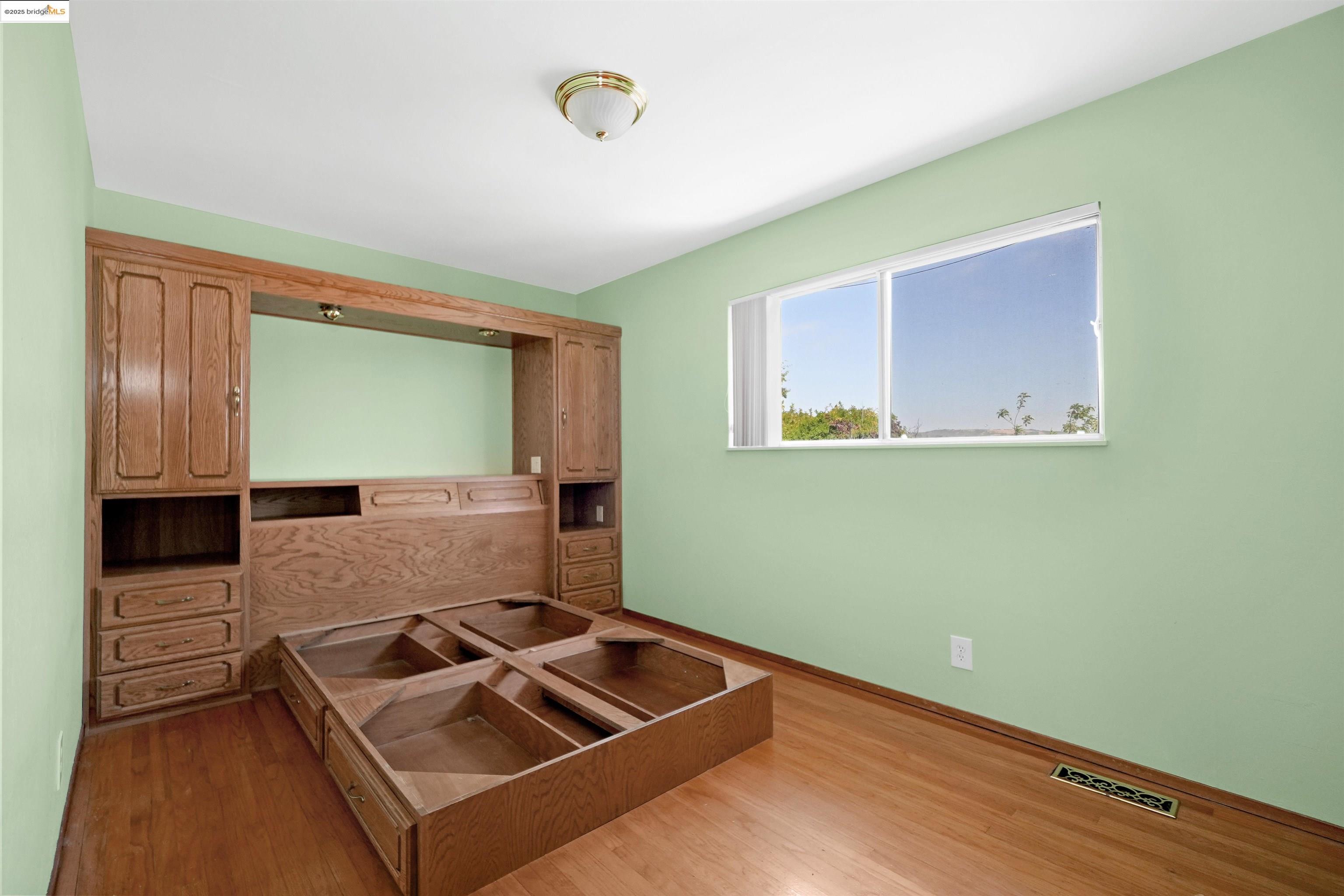 19800 Carnation Ln