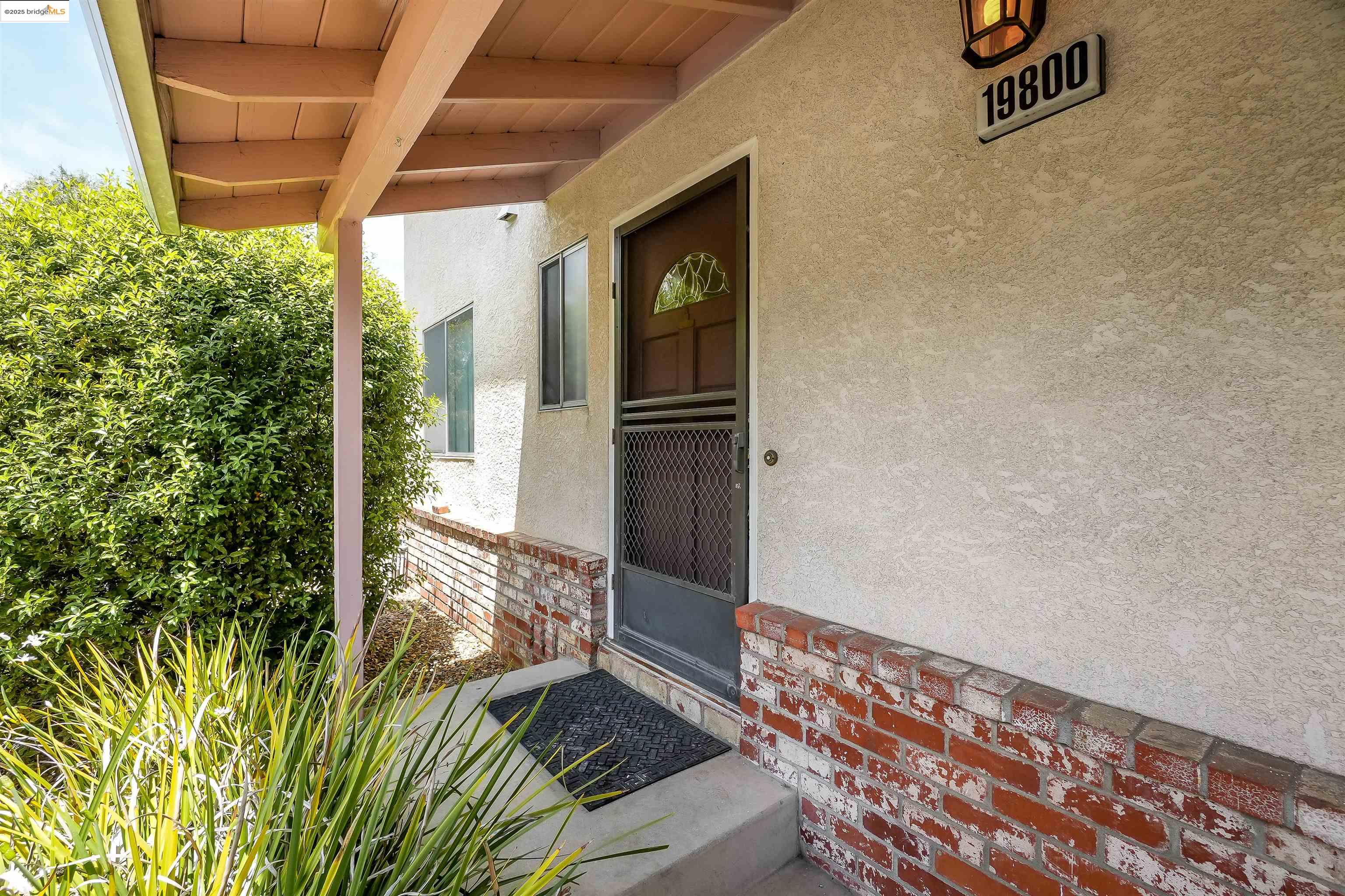 19800 Carnation Ln