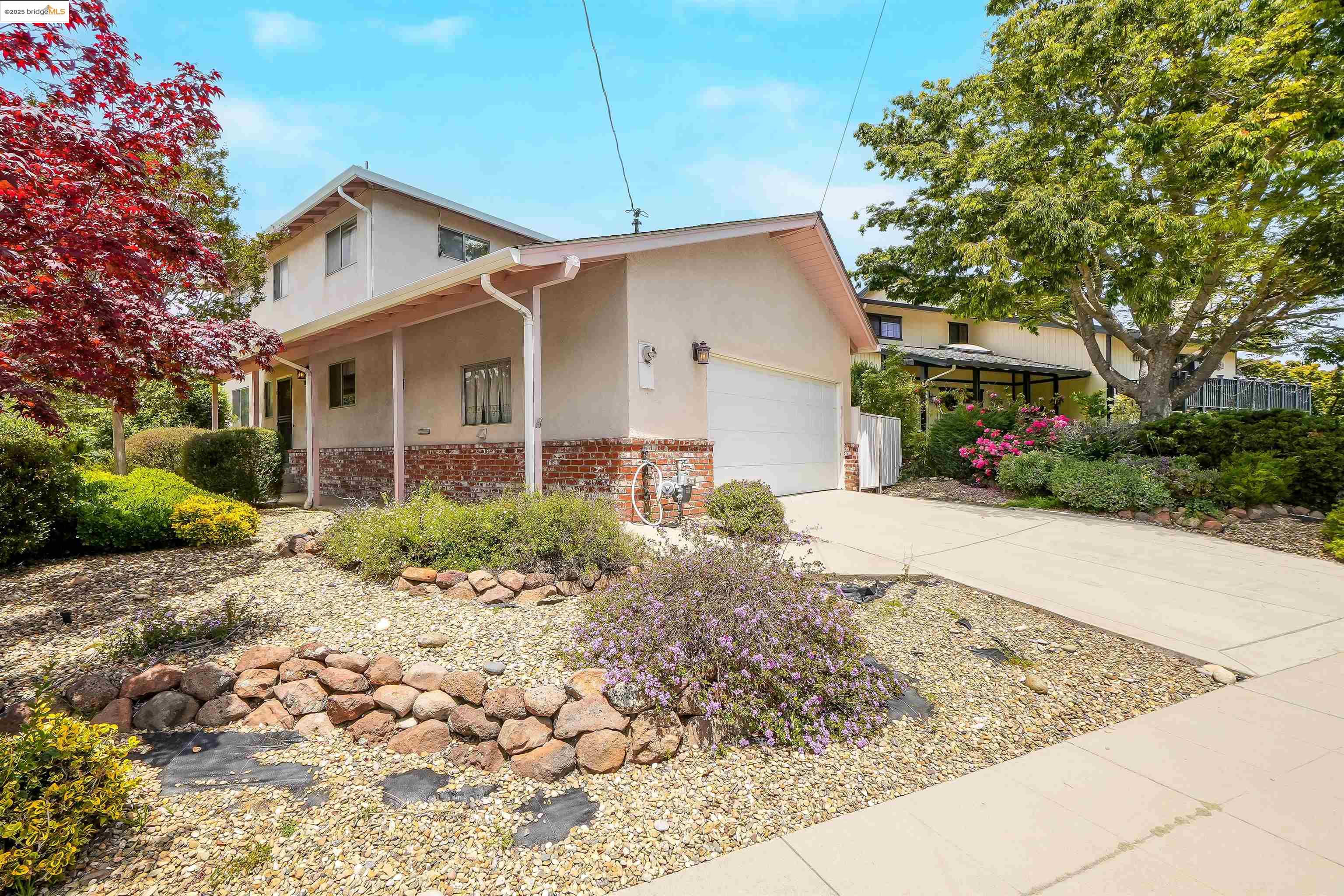 19800 Carnation Ln