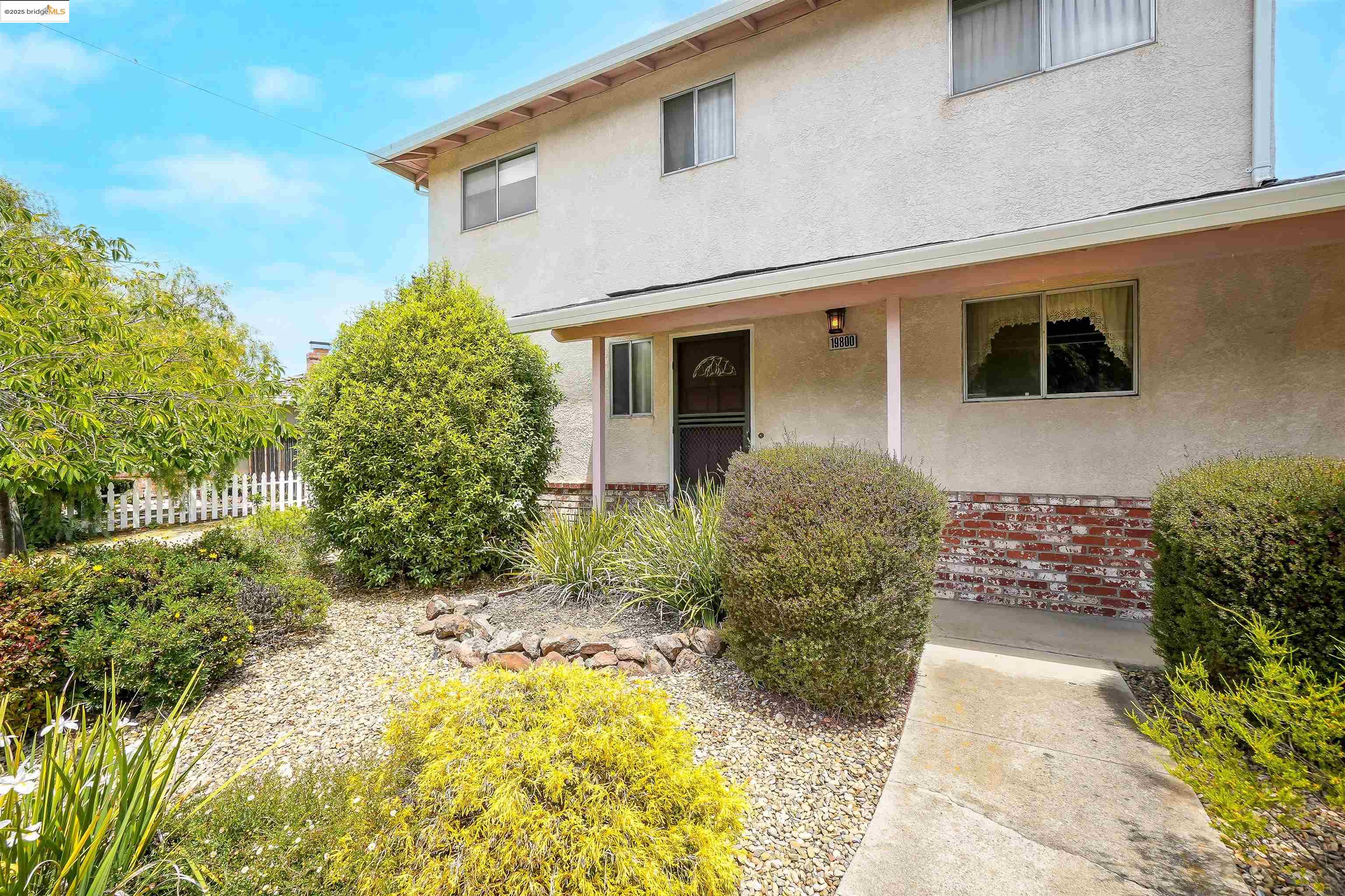 19800 Carnation Ln