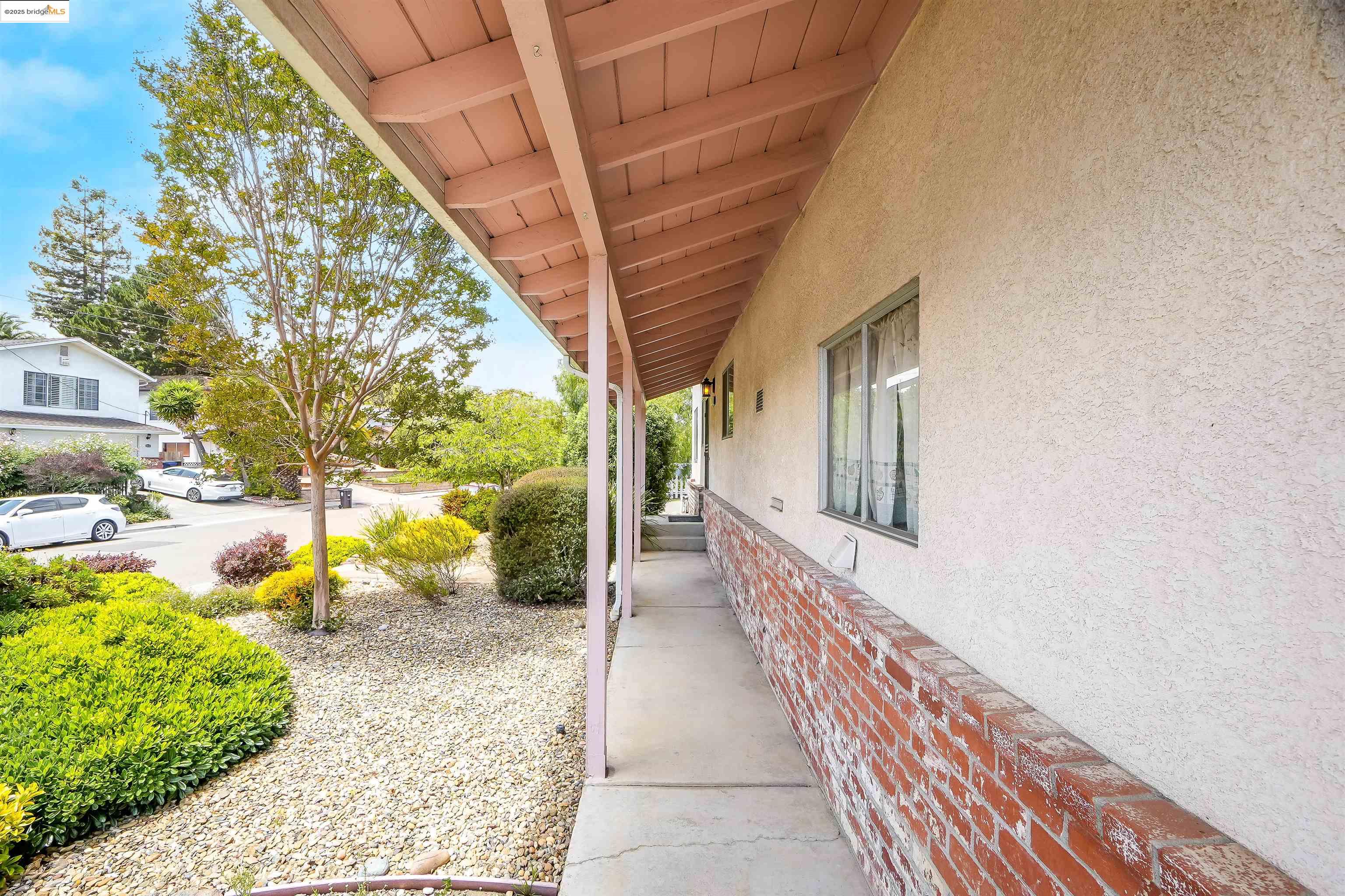 19800 Carnation Ln