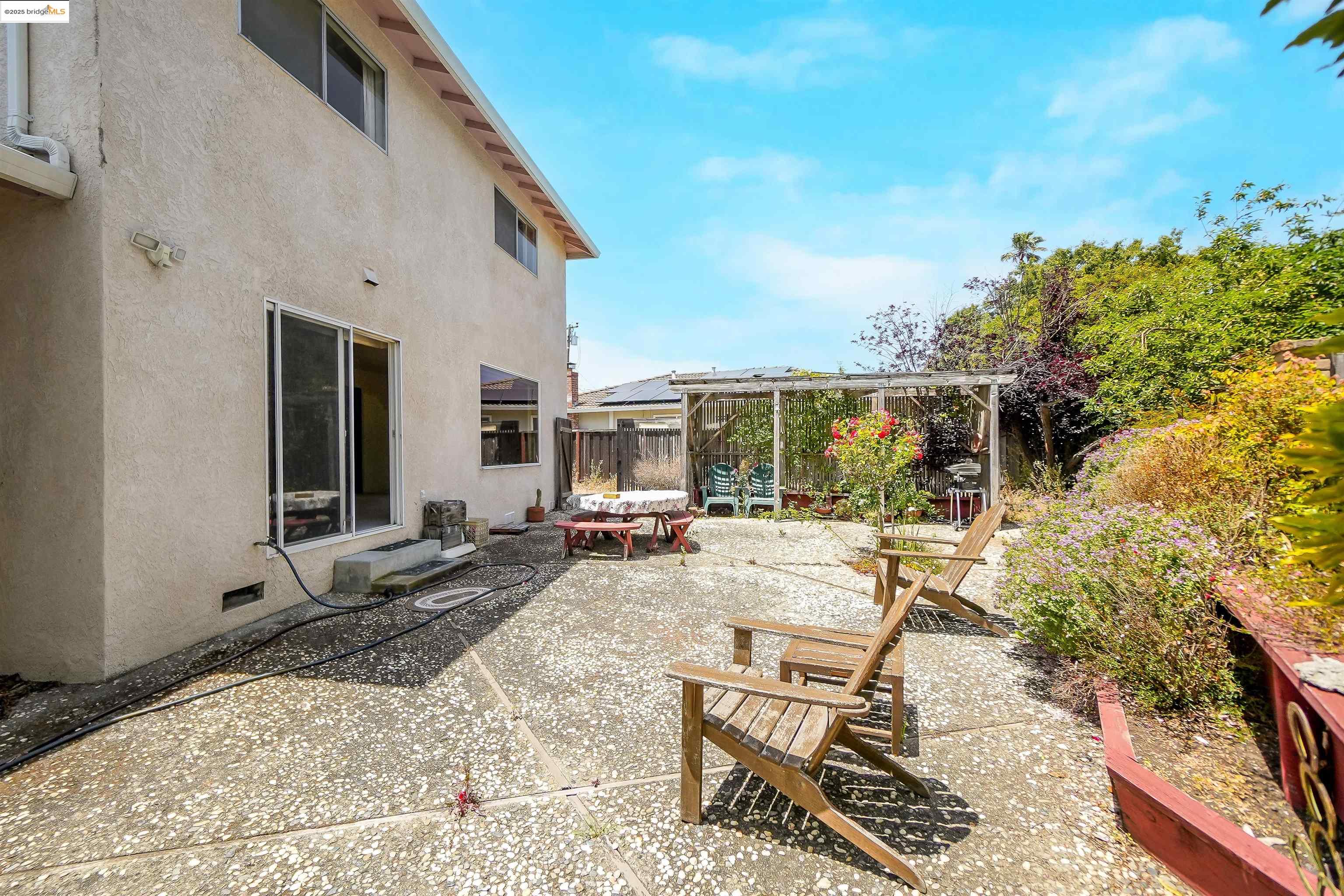 19800 Carnation Ln