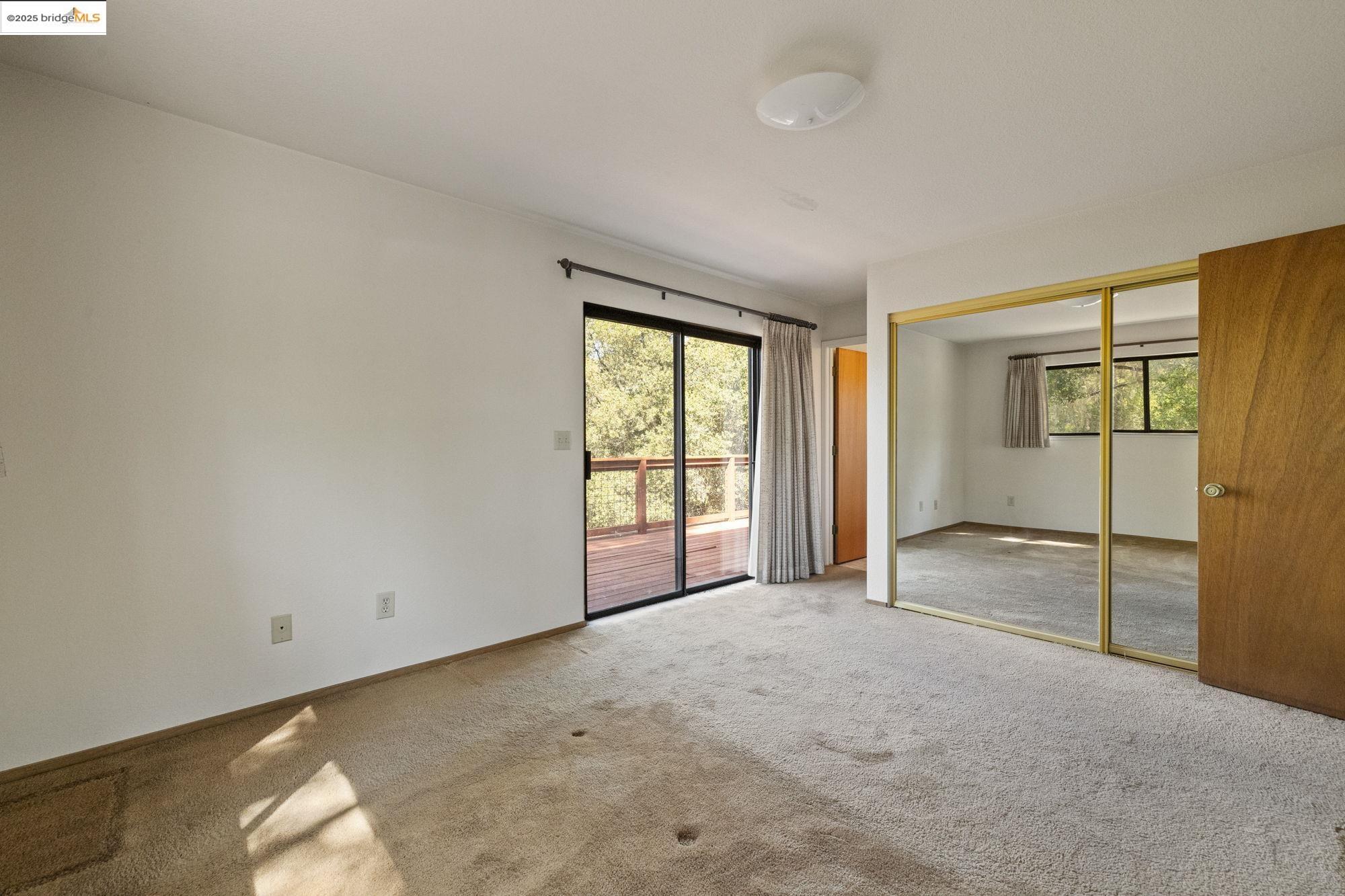 11828 Campo Seco Rd